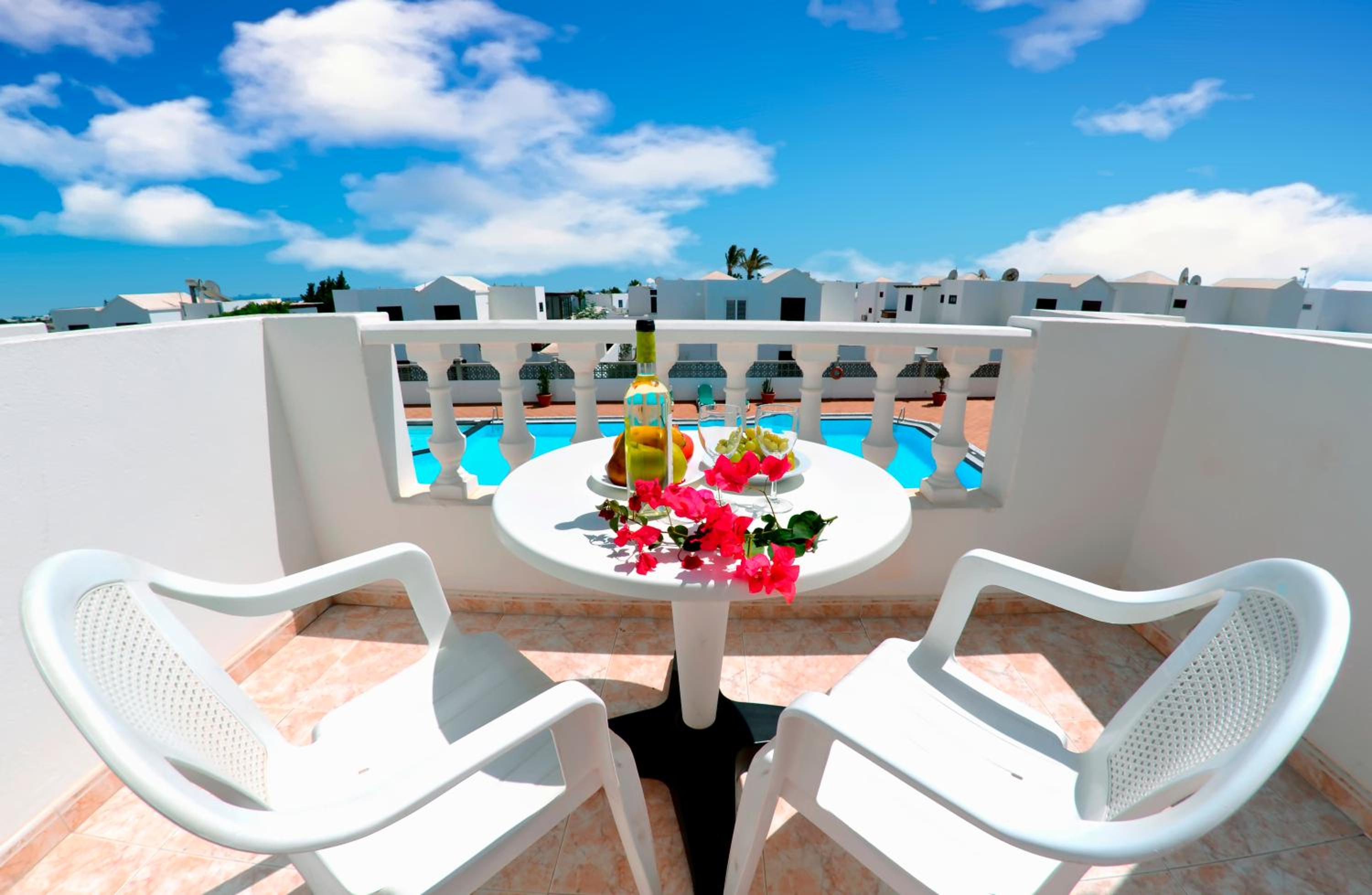 Apartment with Pool View and Private Balcony