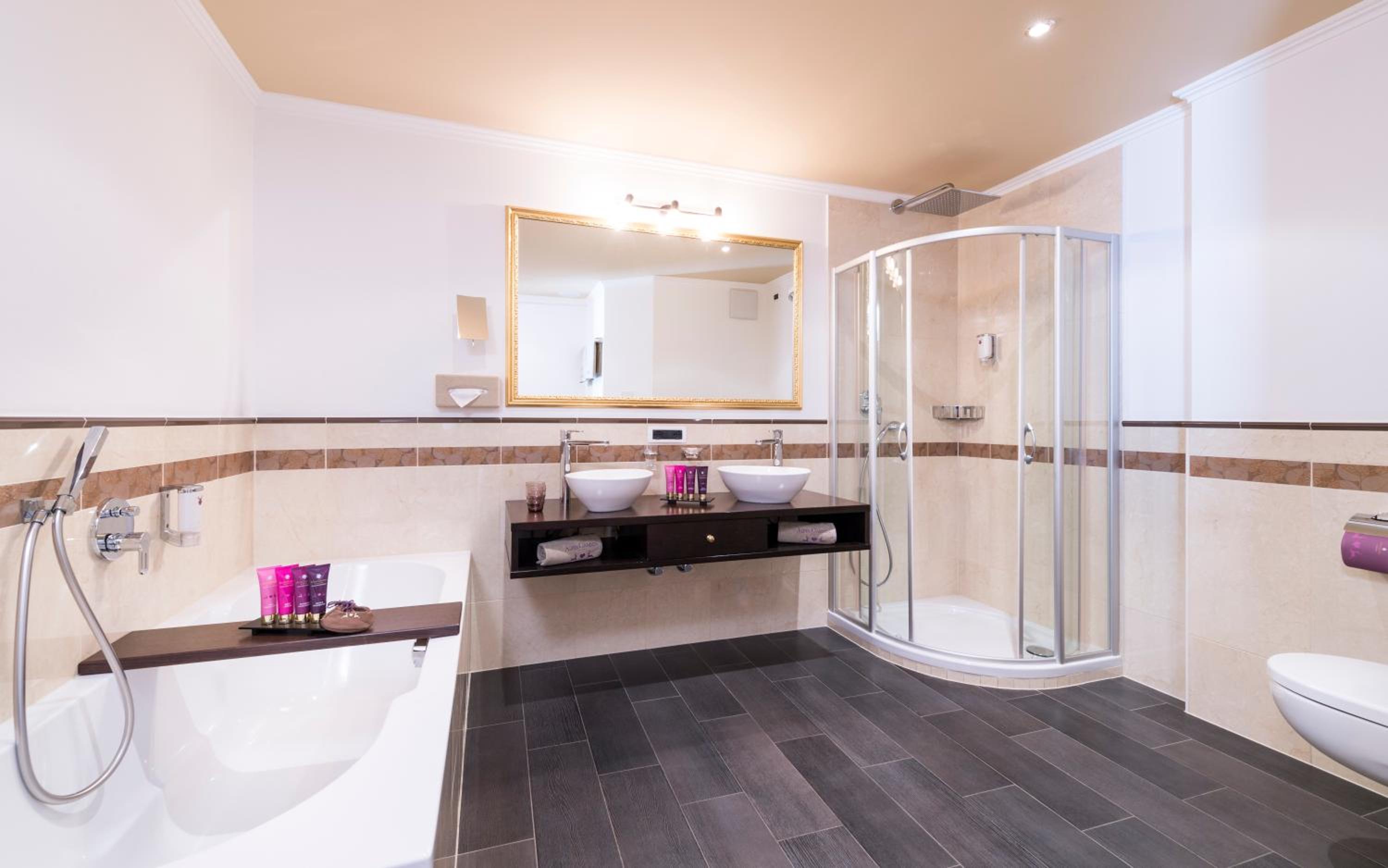 Triple Room with Balcony - Photo 4
