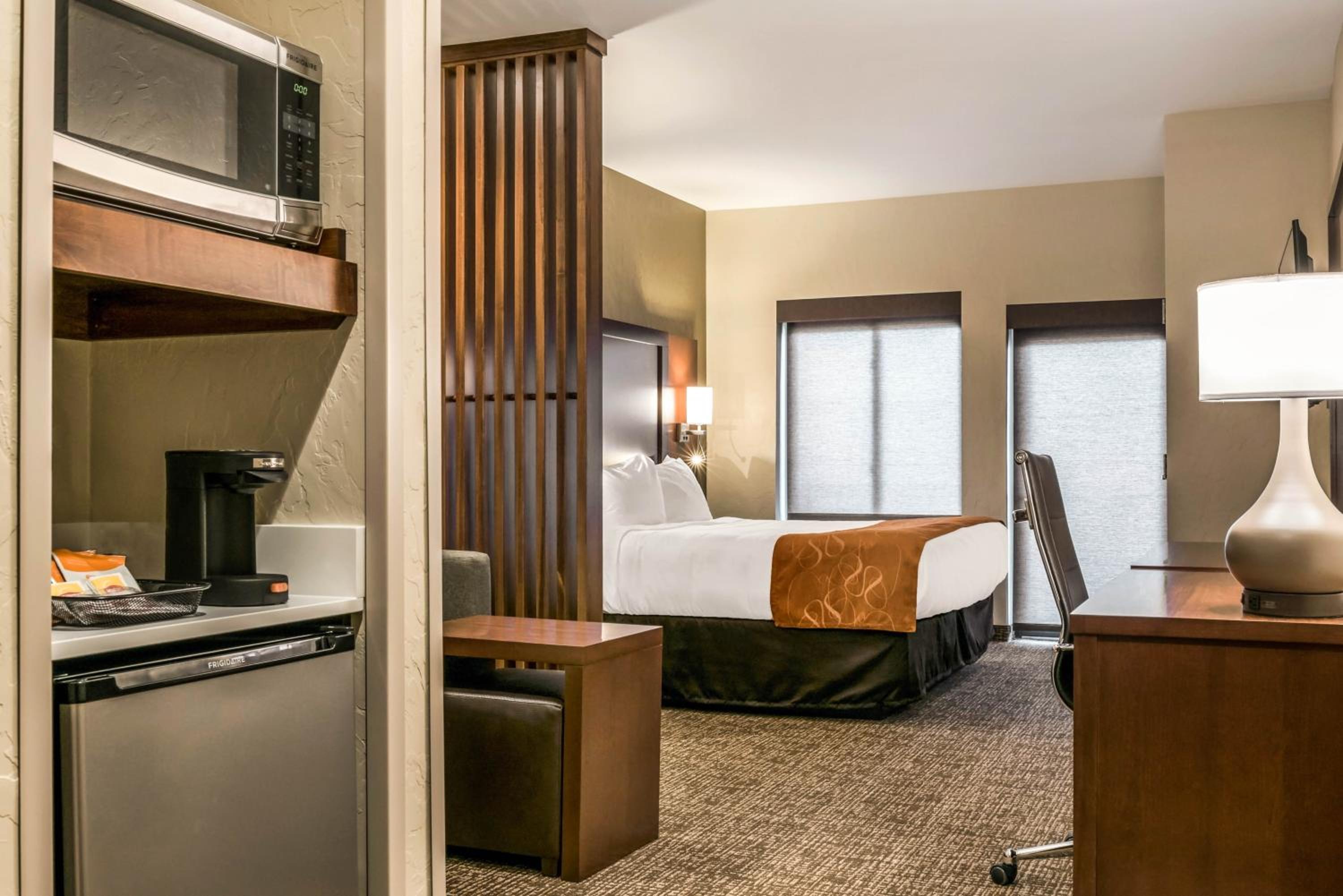 King Suite - Photo 12