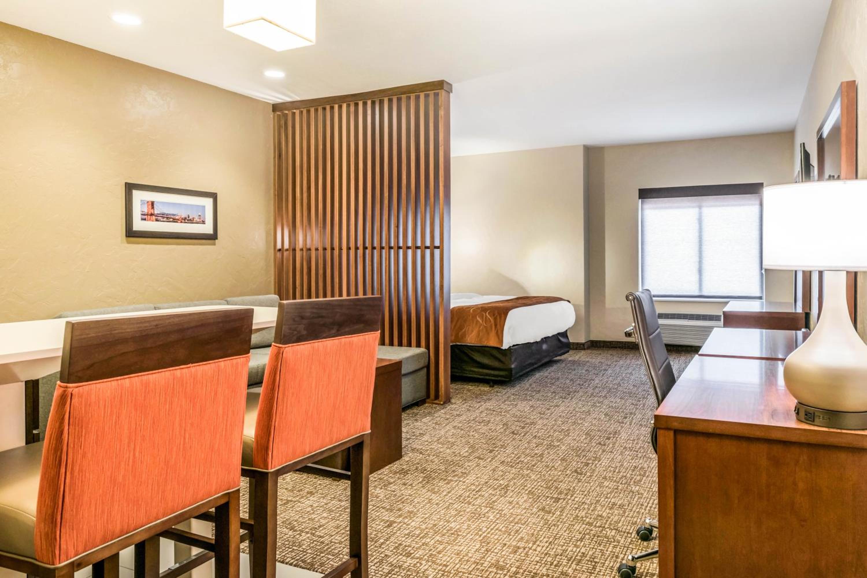 King Suite - Photo 10