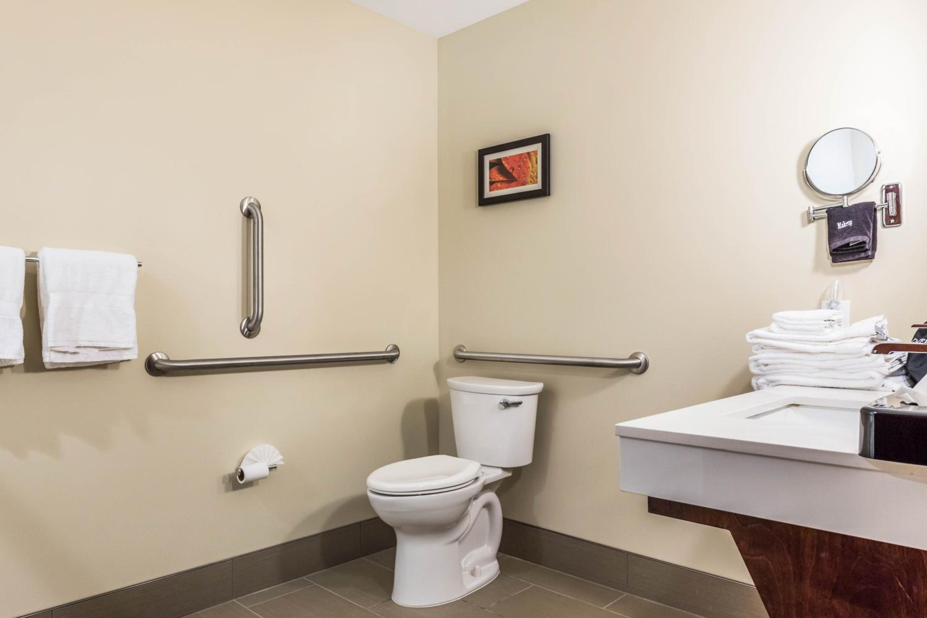 King Suite - Photo 3