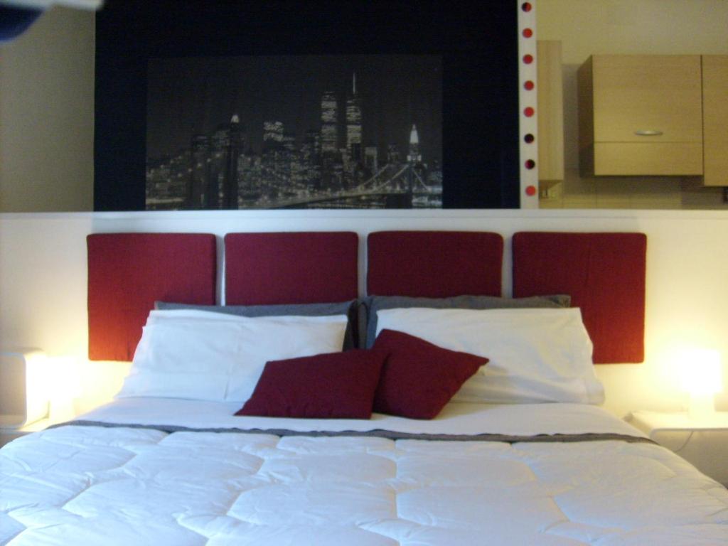 Studio Apartment - Photo 11