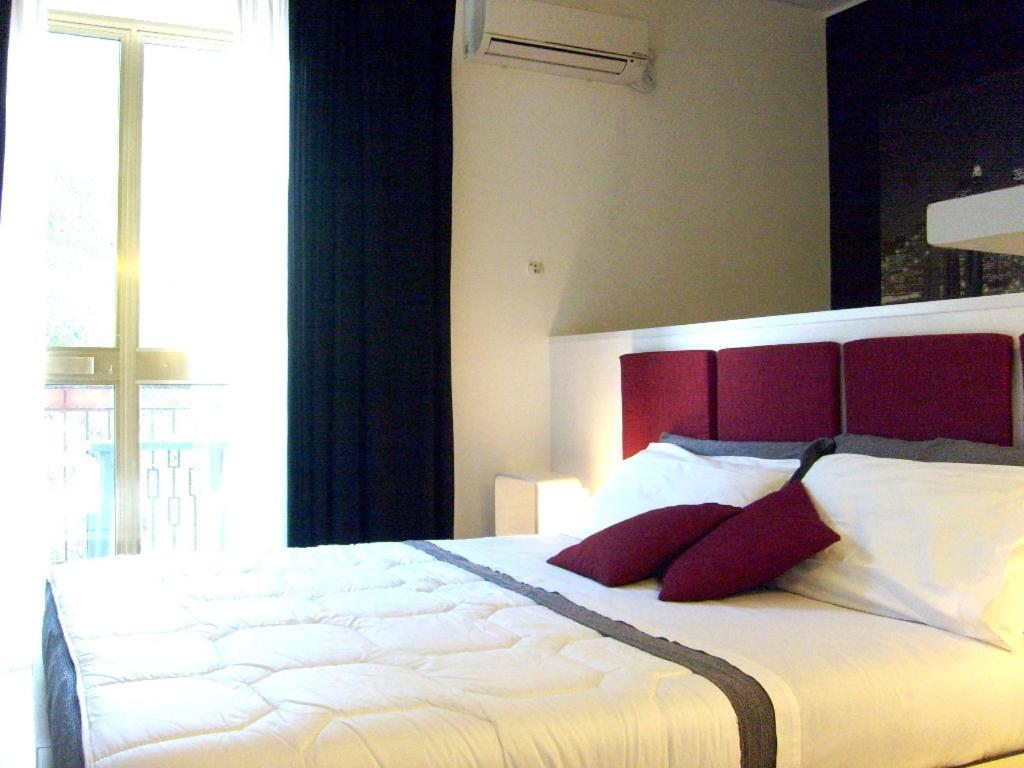 Studio Apartment - Photo 12