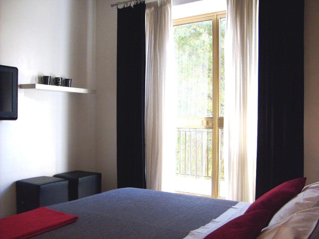 Studio Apartment - Photo 5