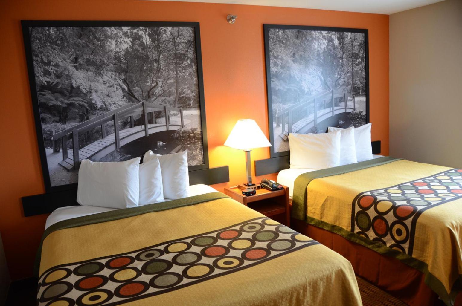 Studio Suite with Two Queen Beds - Non-Smoking - Photo 1