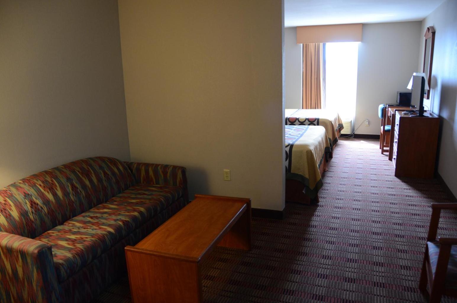 Studio Suite with Two Queen Beds - Non-Smoking - Photo 2