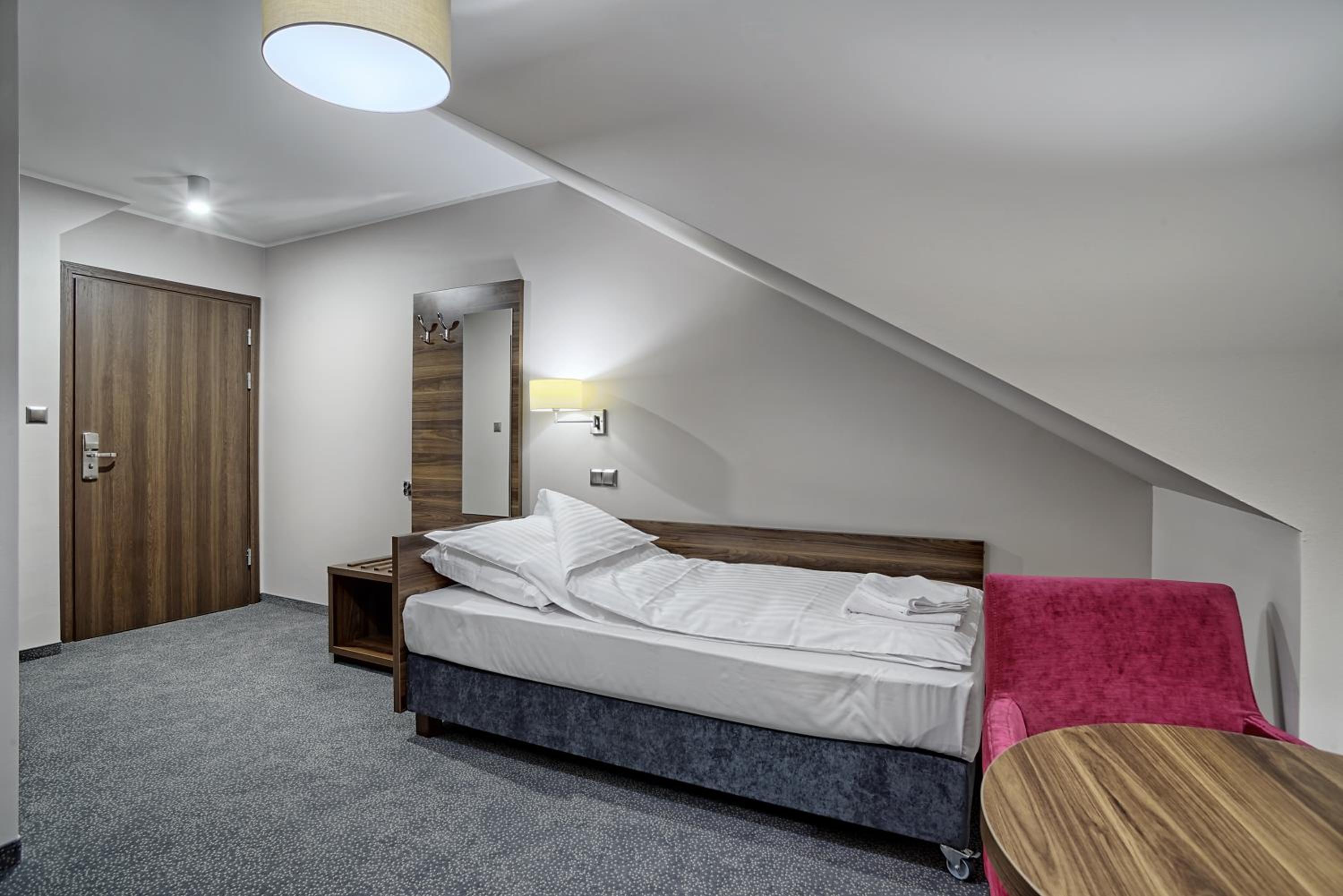 Small Single Room