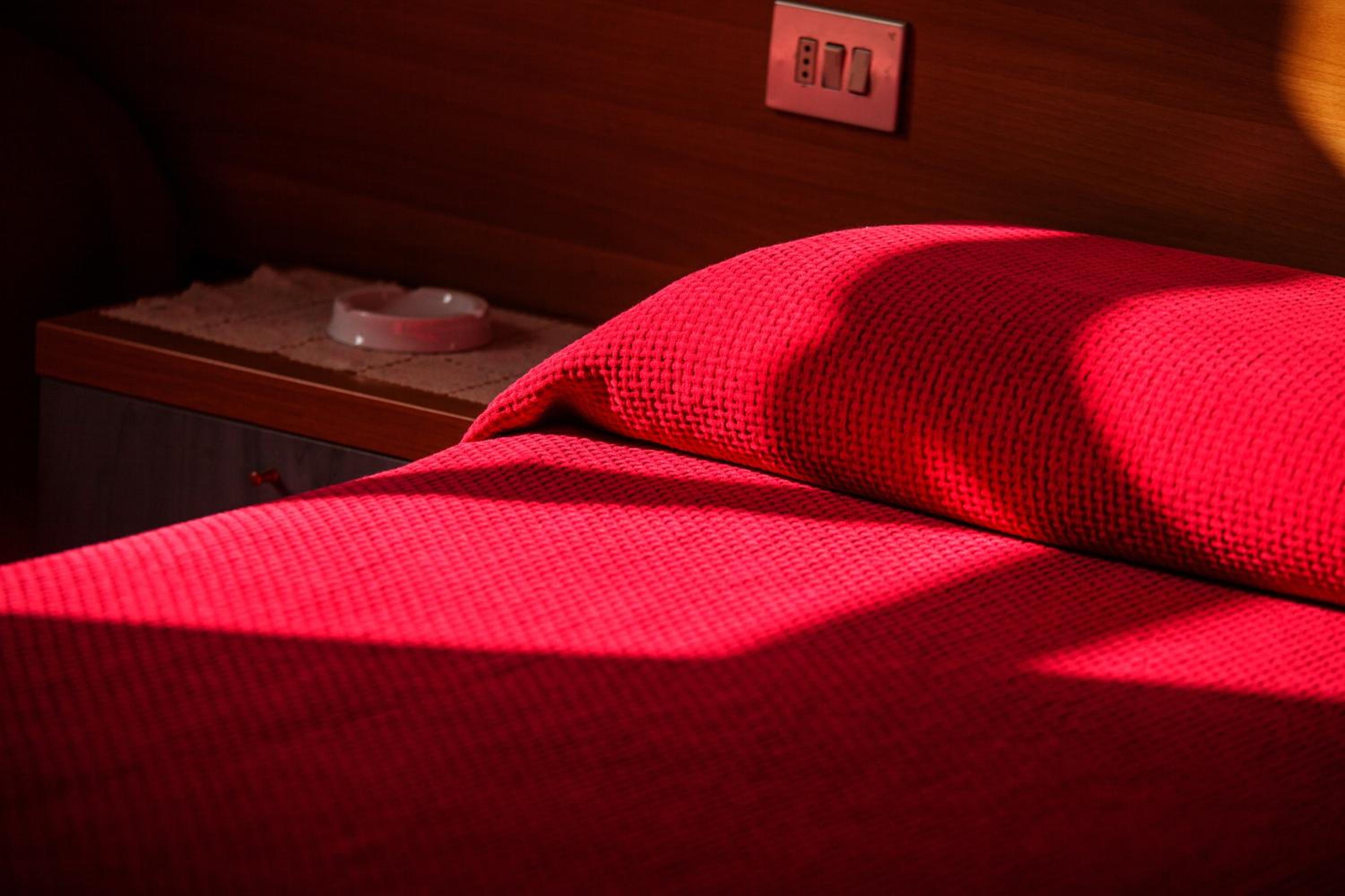 Double Room with Balcony - Photo 11