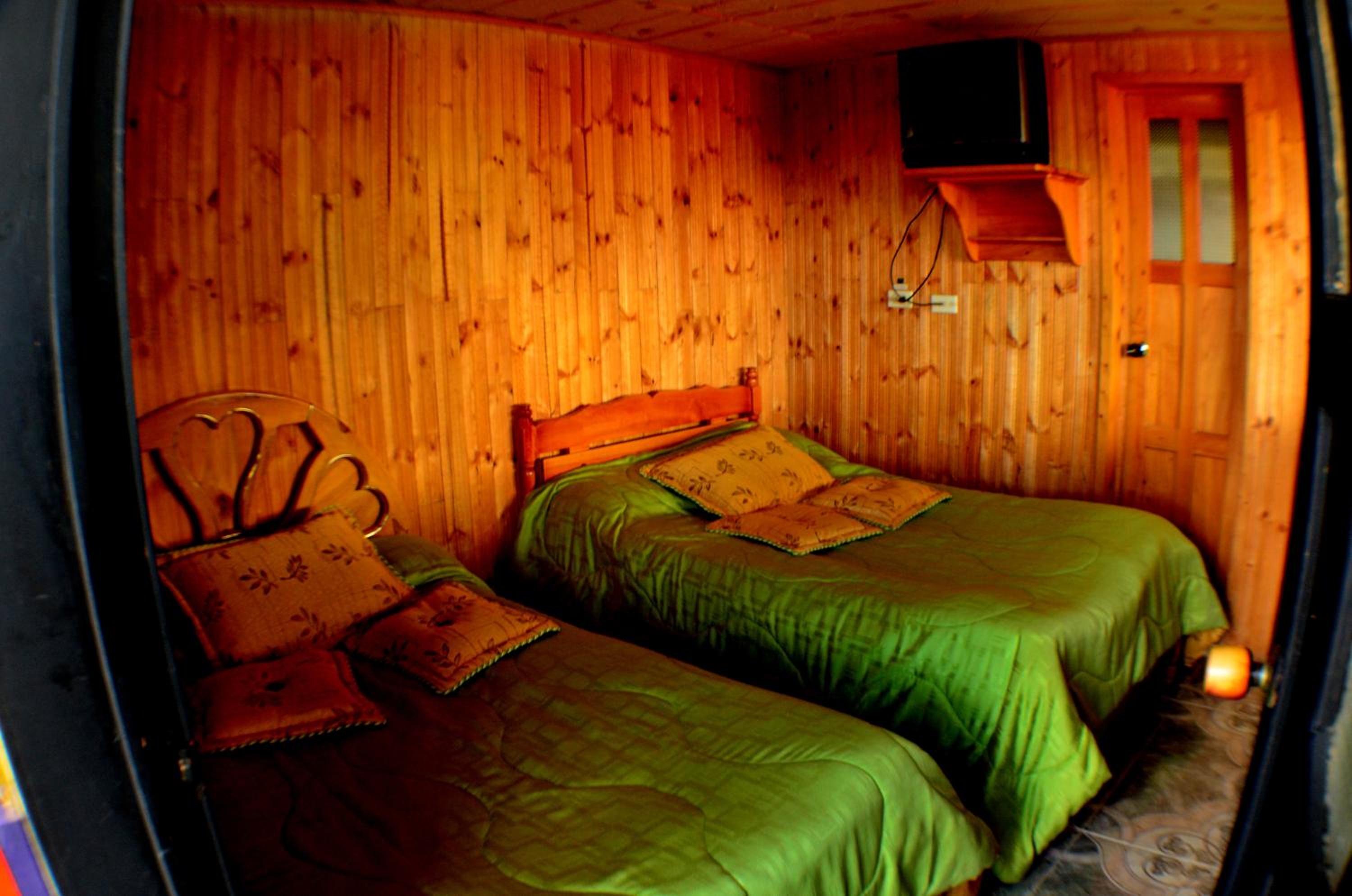 Quadruple Room with Private Bathroom photo 1