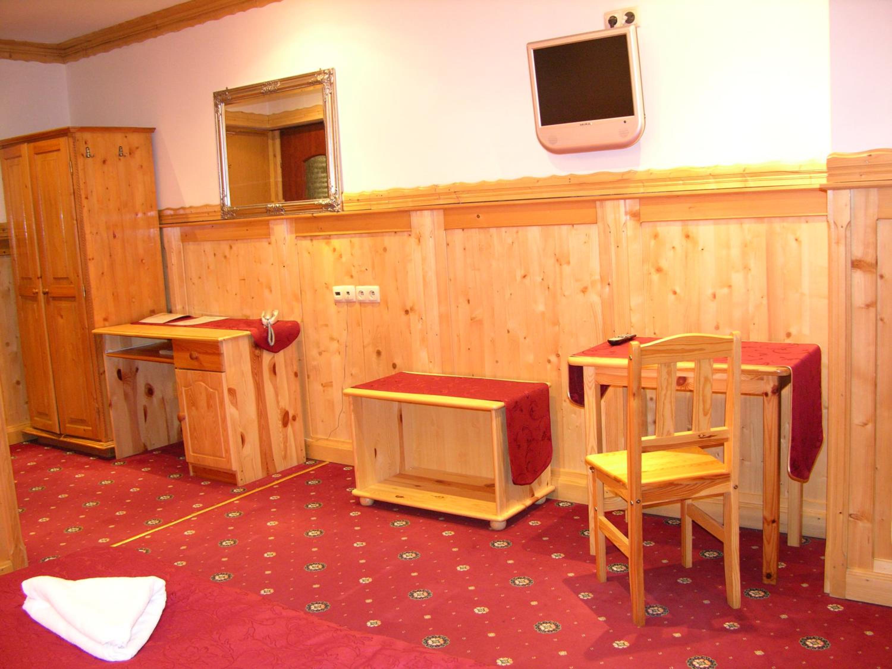 Triple Room - Photo 2