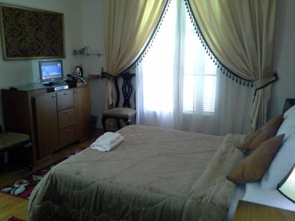 Double Room with Balcony - 1st or 2nd floor (No elevator) photo 2