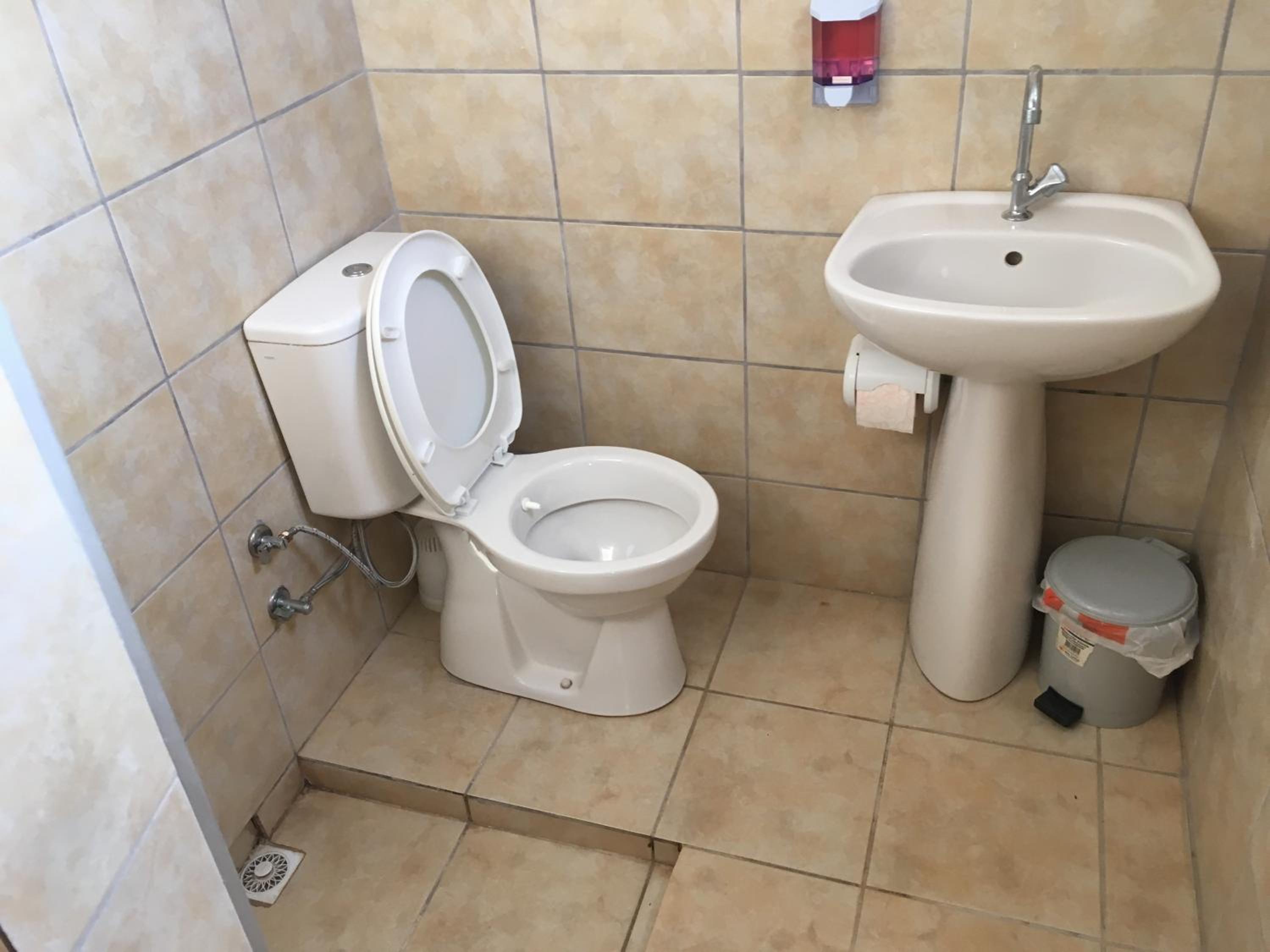 Double Room with Private Bathroom photo 3