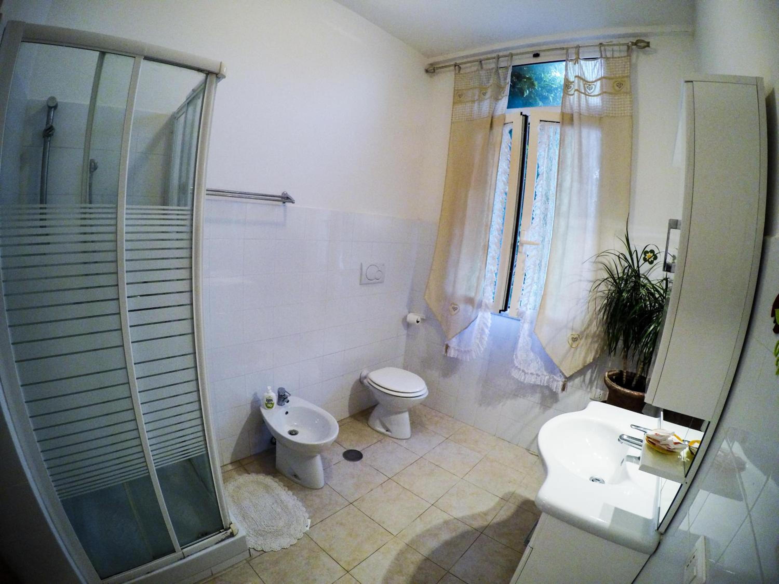 Deluxe Double Room with Shower photo 2