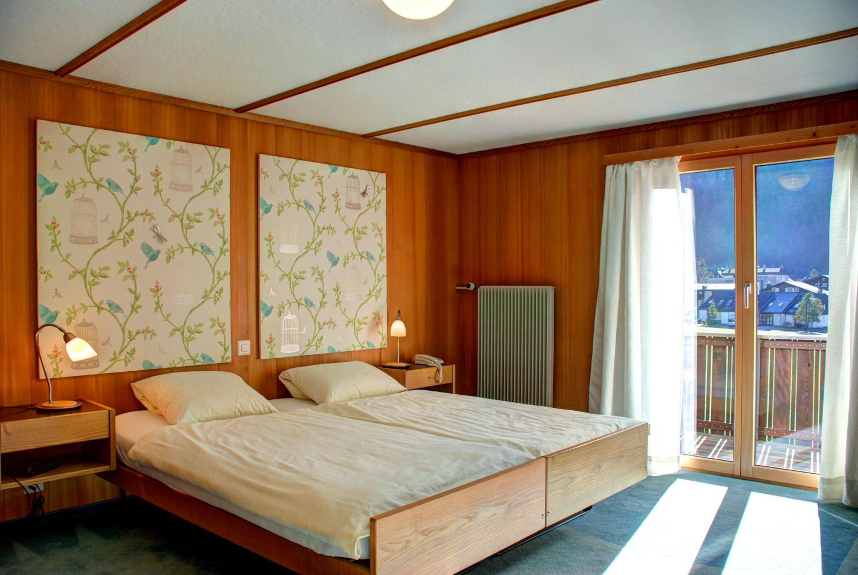 Medium Double Room - Photo 5