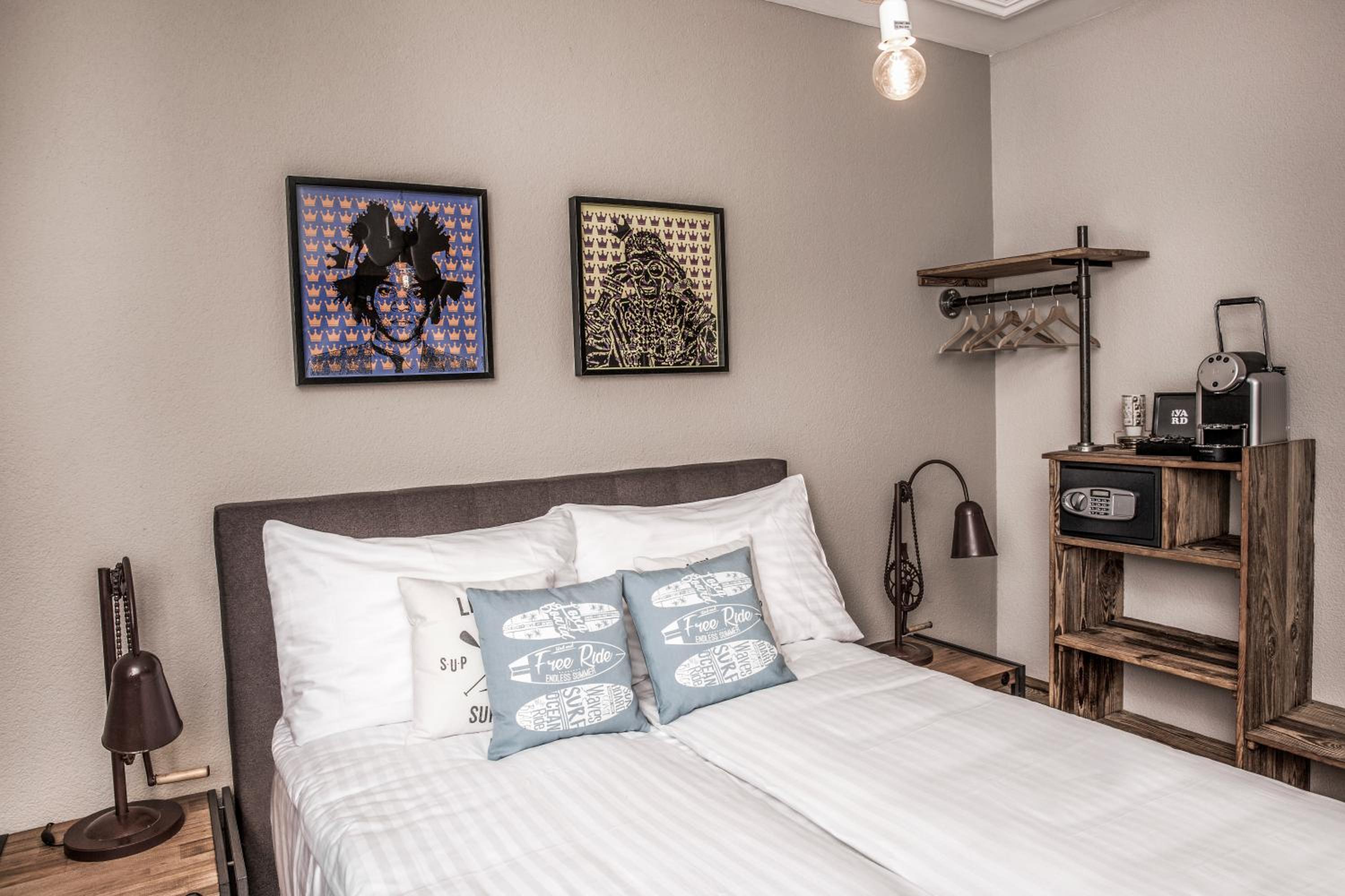 Standard Double Room - Photo 24