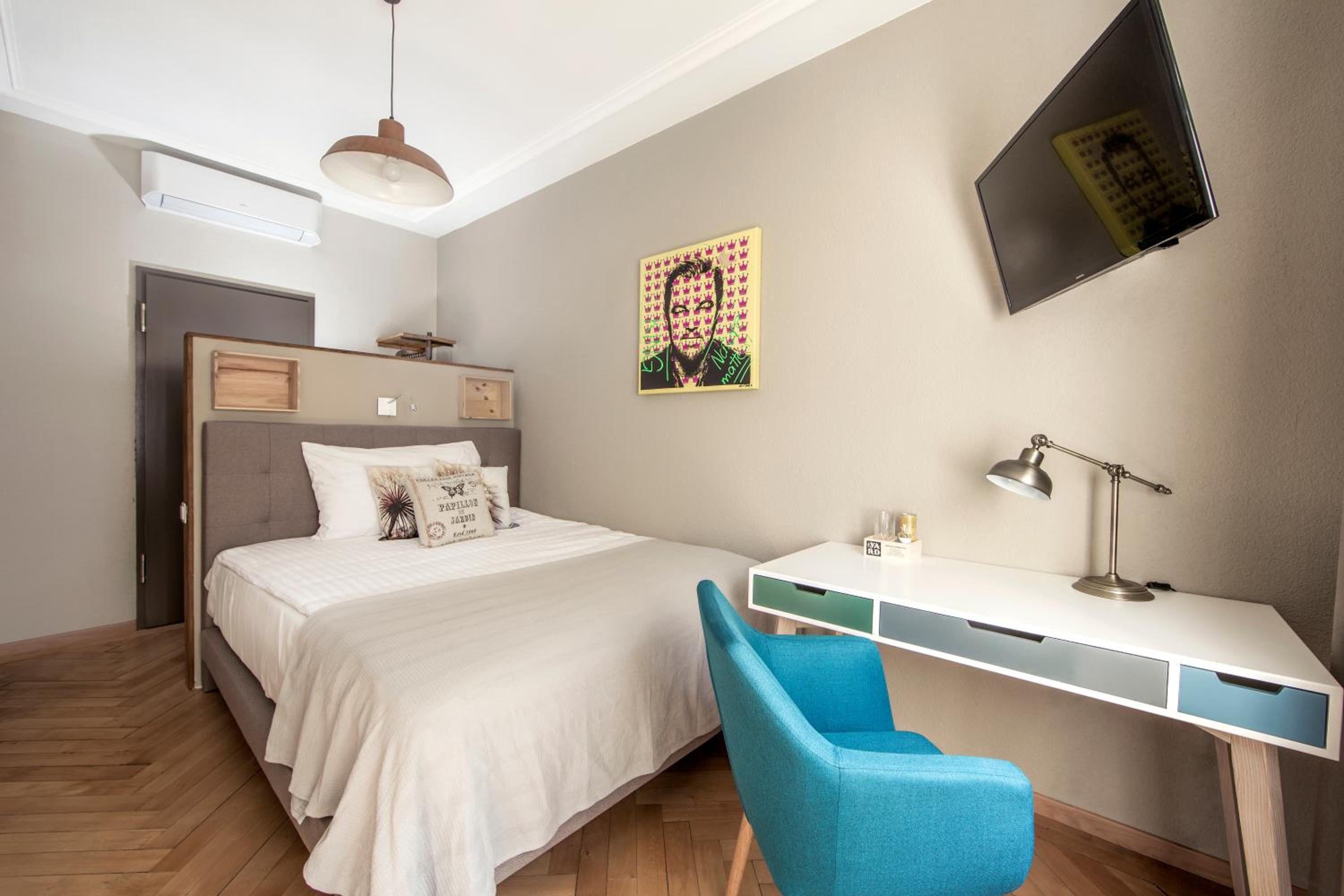 Standard Double Room - Photo 18