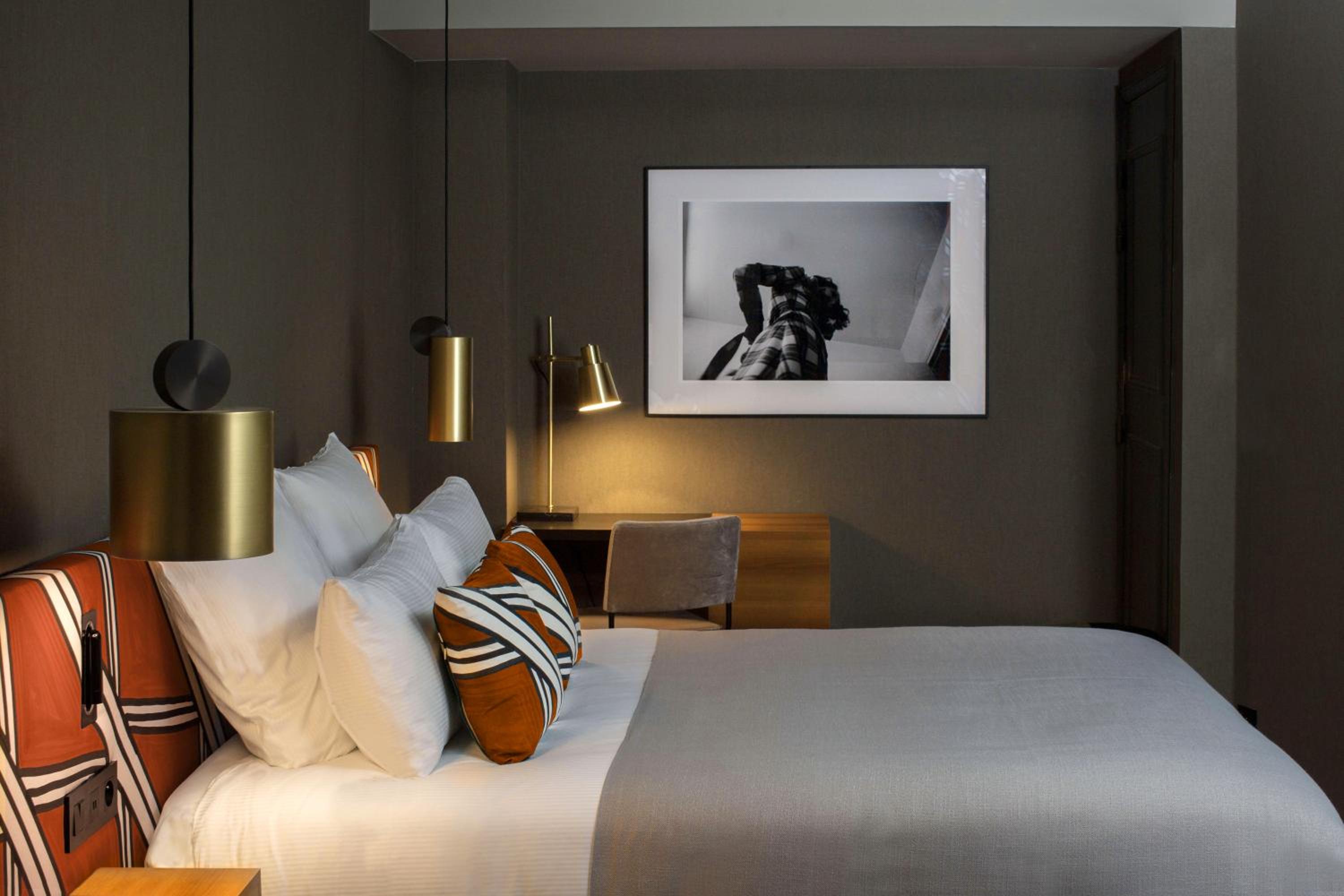 Deluxe Double or Twin Room photo 3