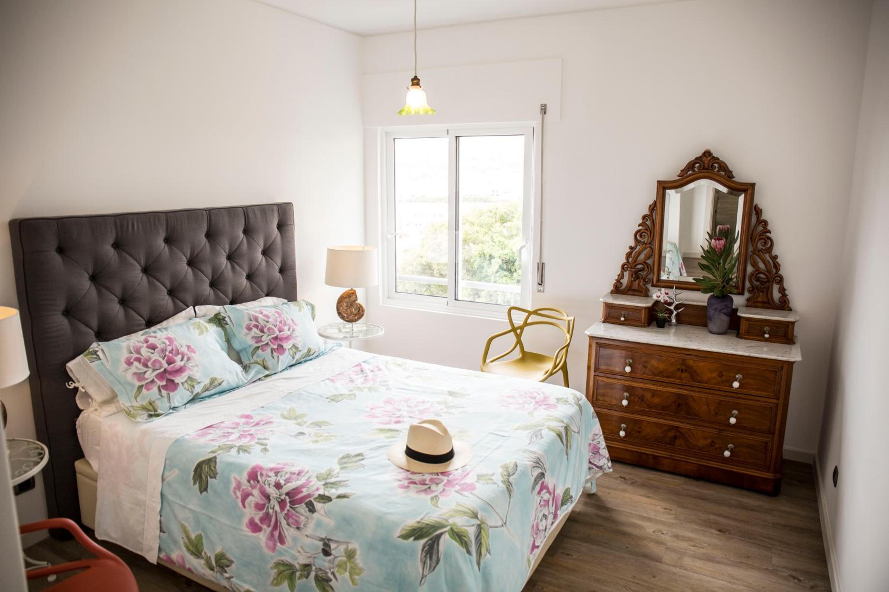 Two-Bedroom Apartment - Photo 25