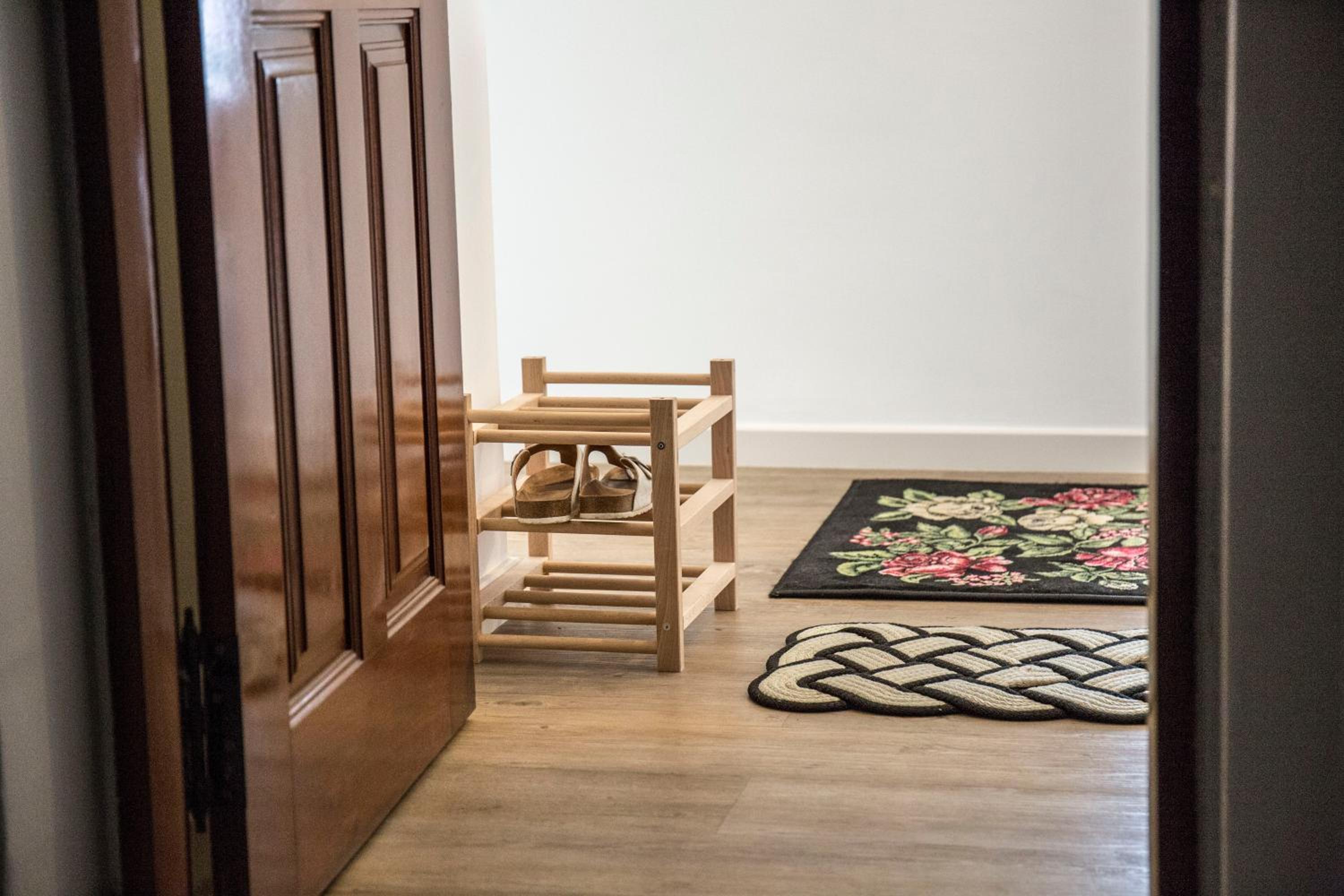 Two-Bedroom Apartment - Photo 8