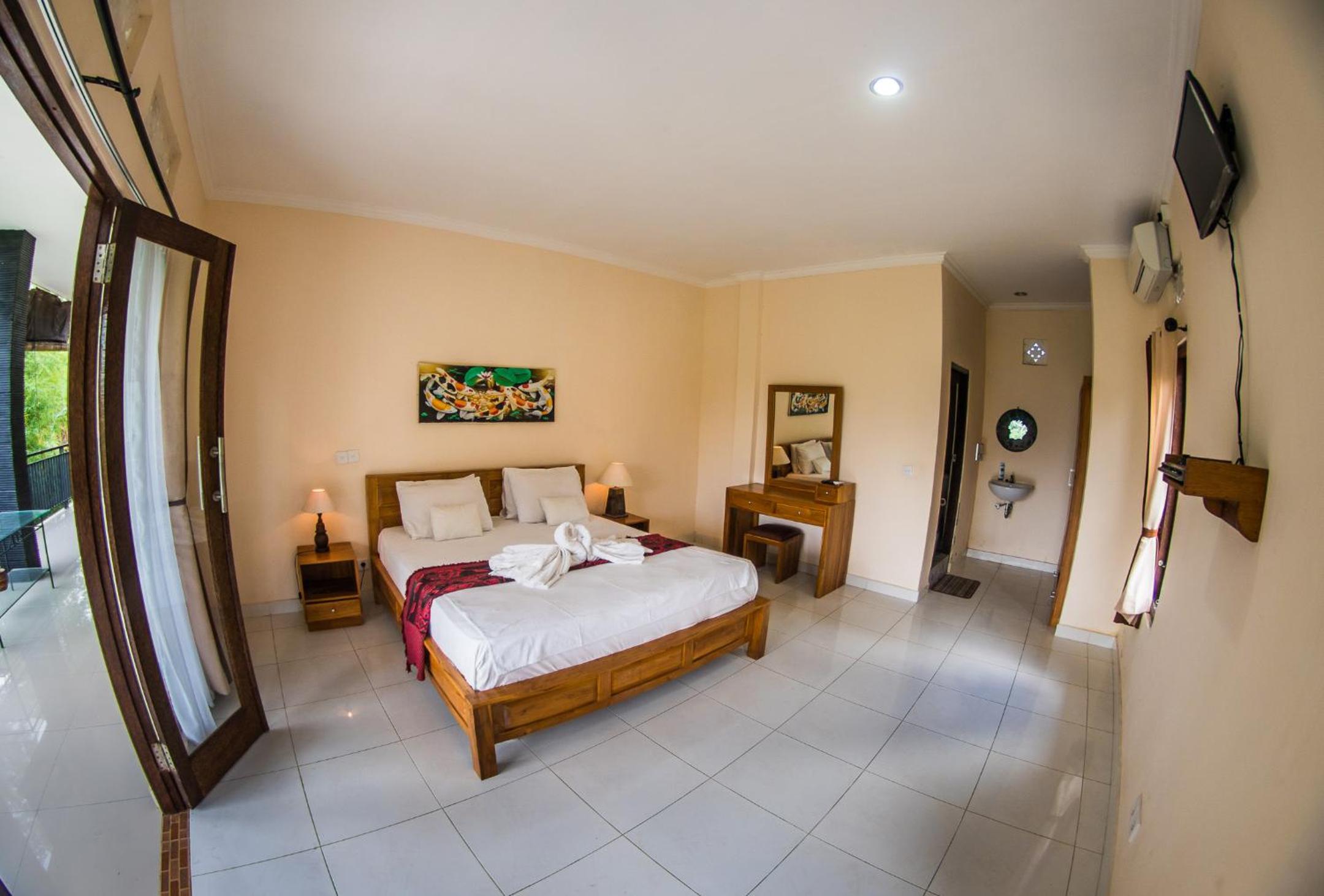 Deluxe Double Room with Balcony - Photo 20