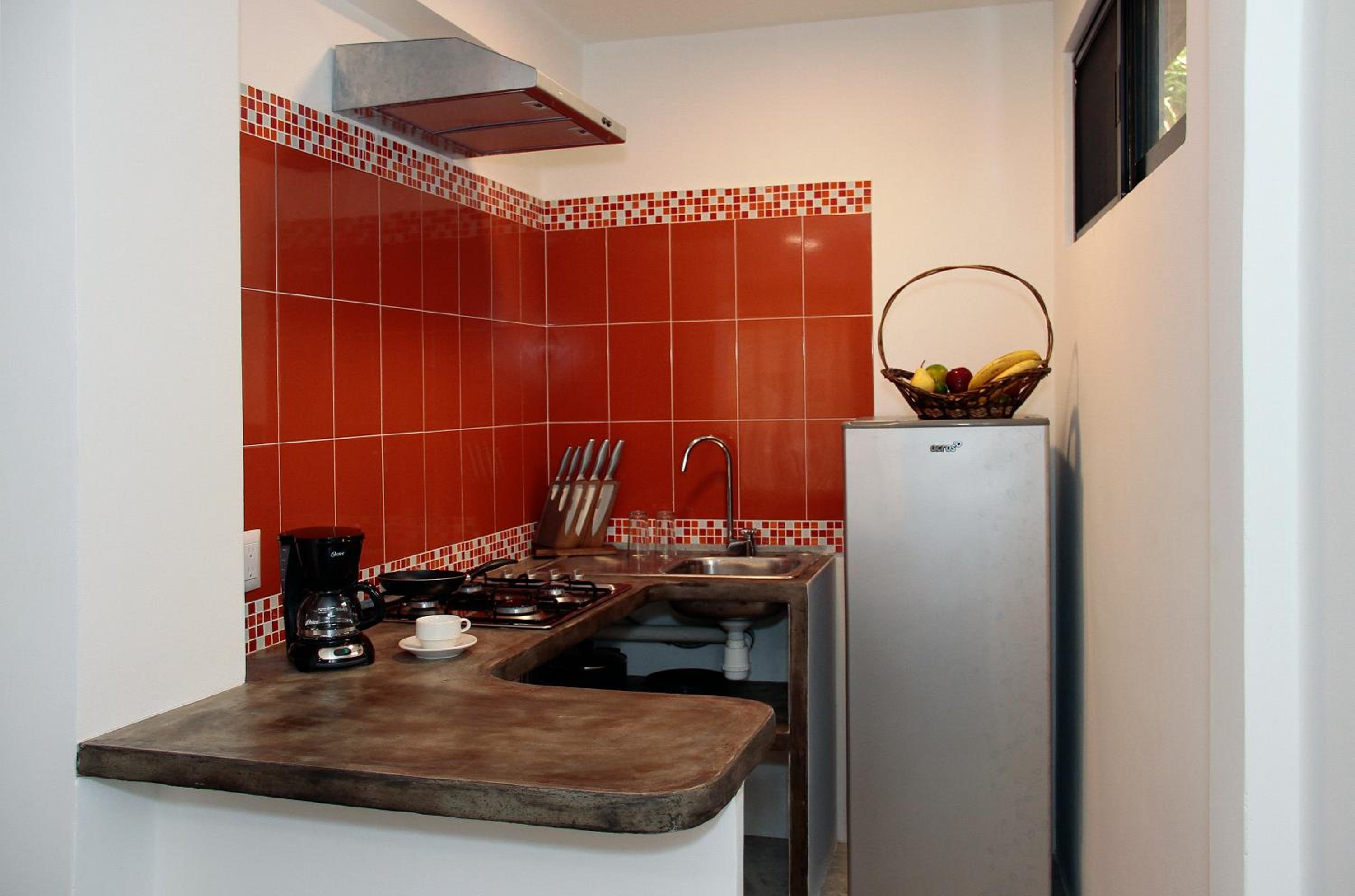 Apartment with Sea View - Photo 5