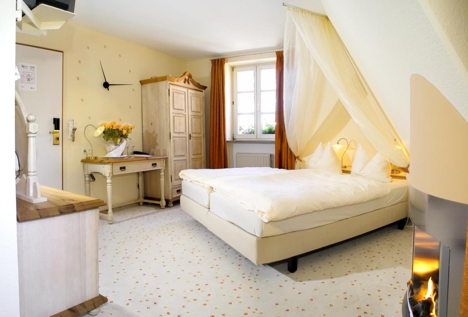 Double Room - Photo 5