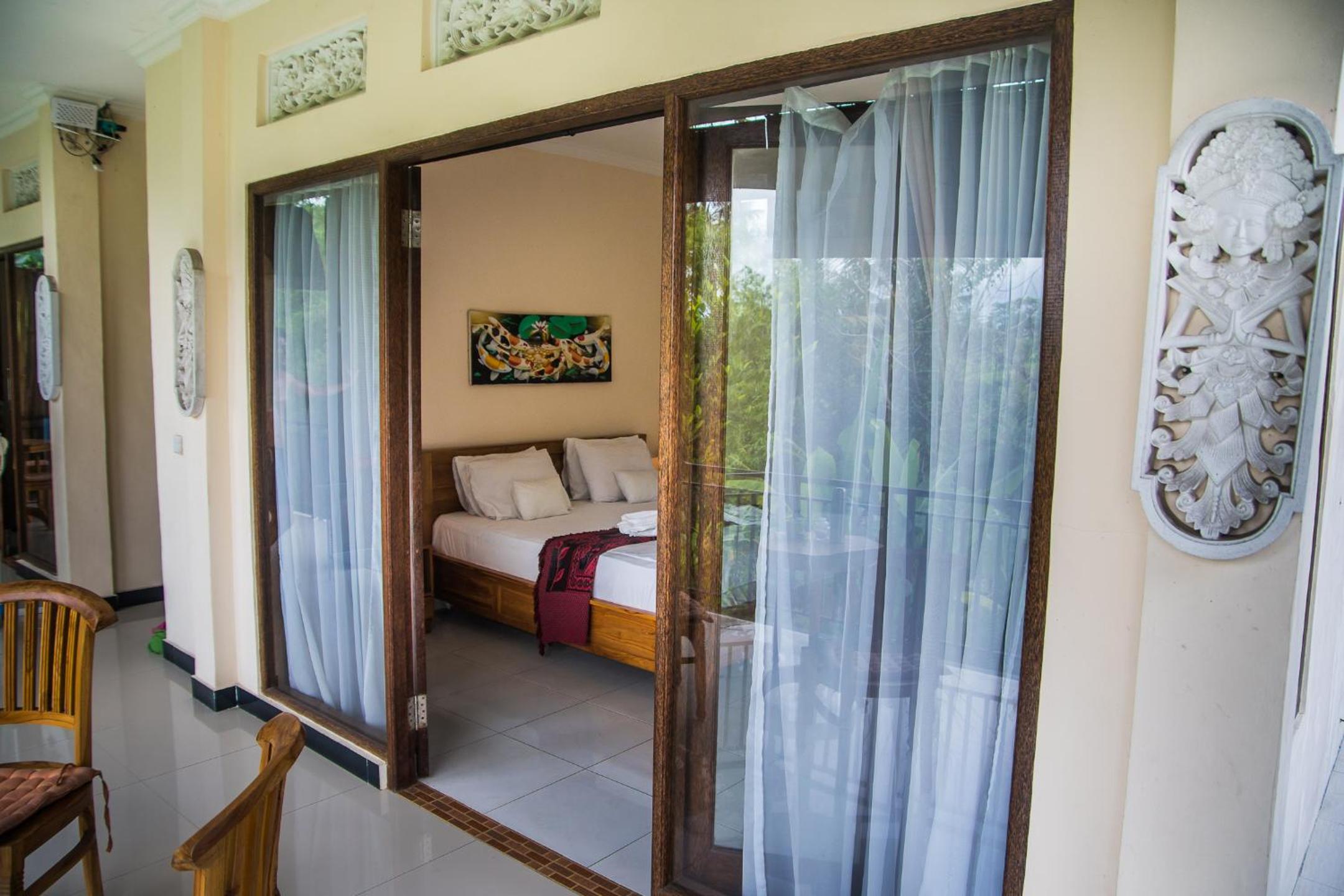 Deluxe Double Room with Balcony - Photo 26