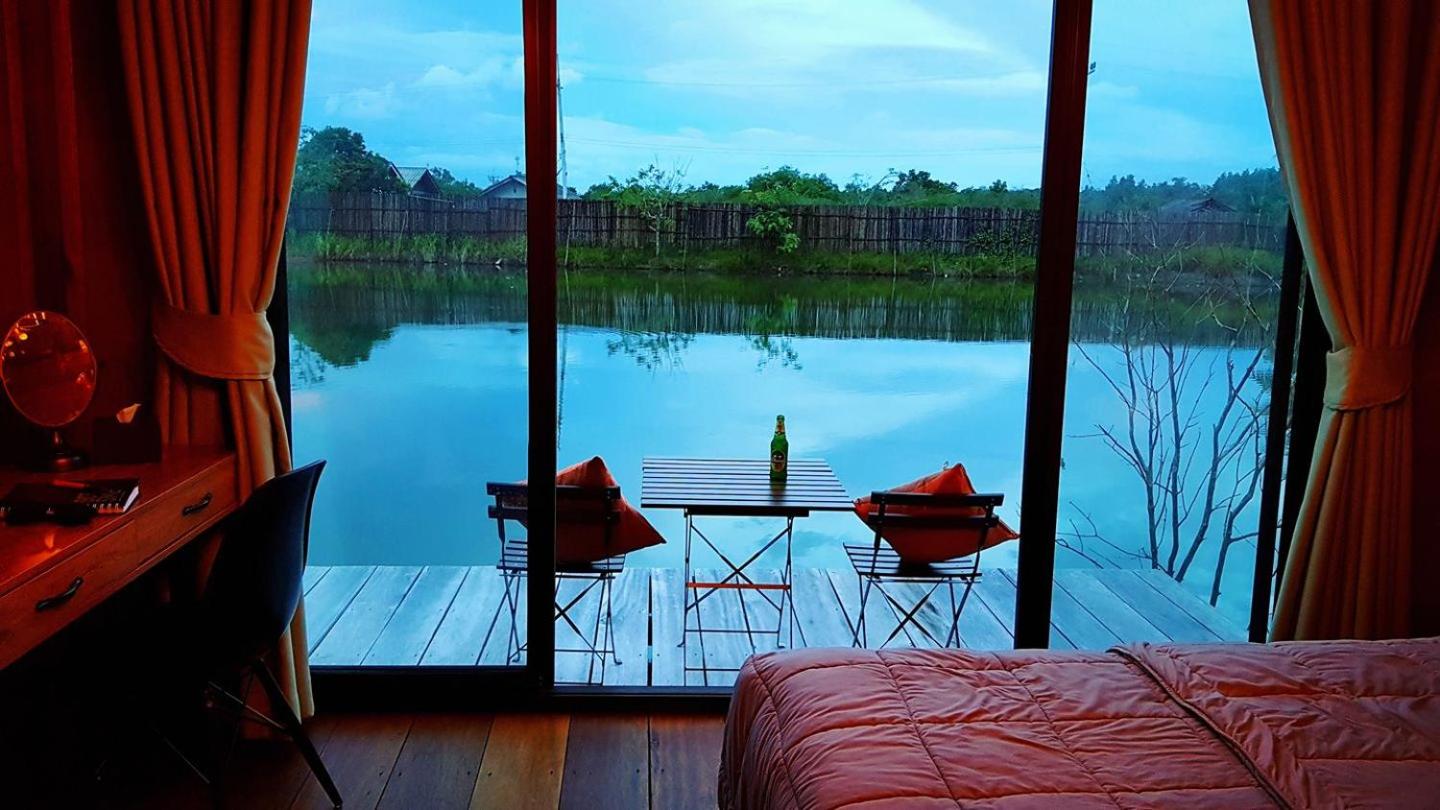 Double Room with Lake View photo 2