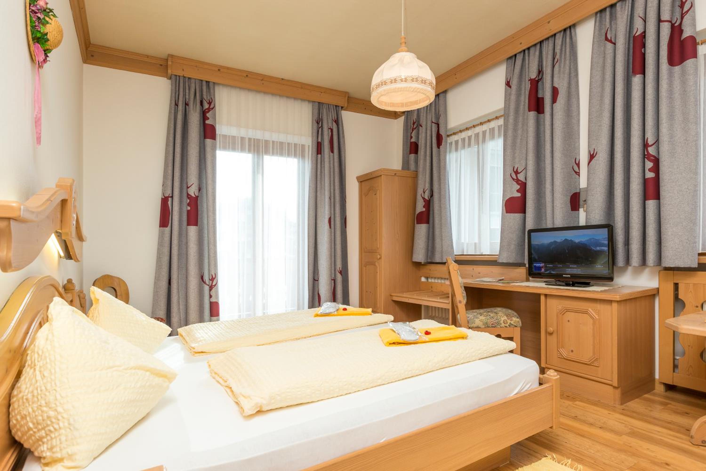 Standard Double Room with Balcony photo 2