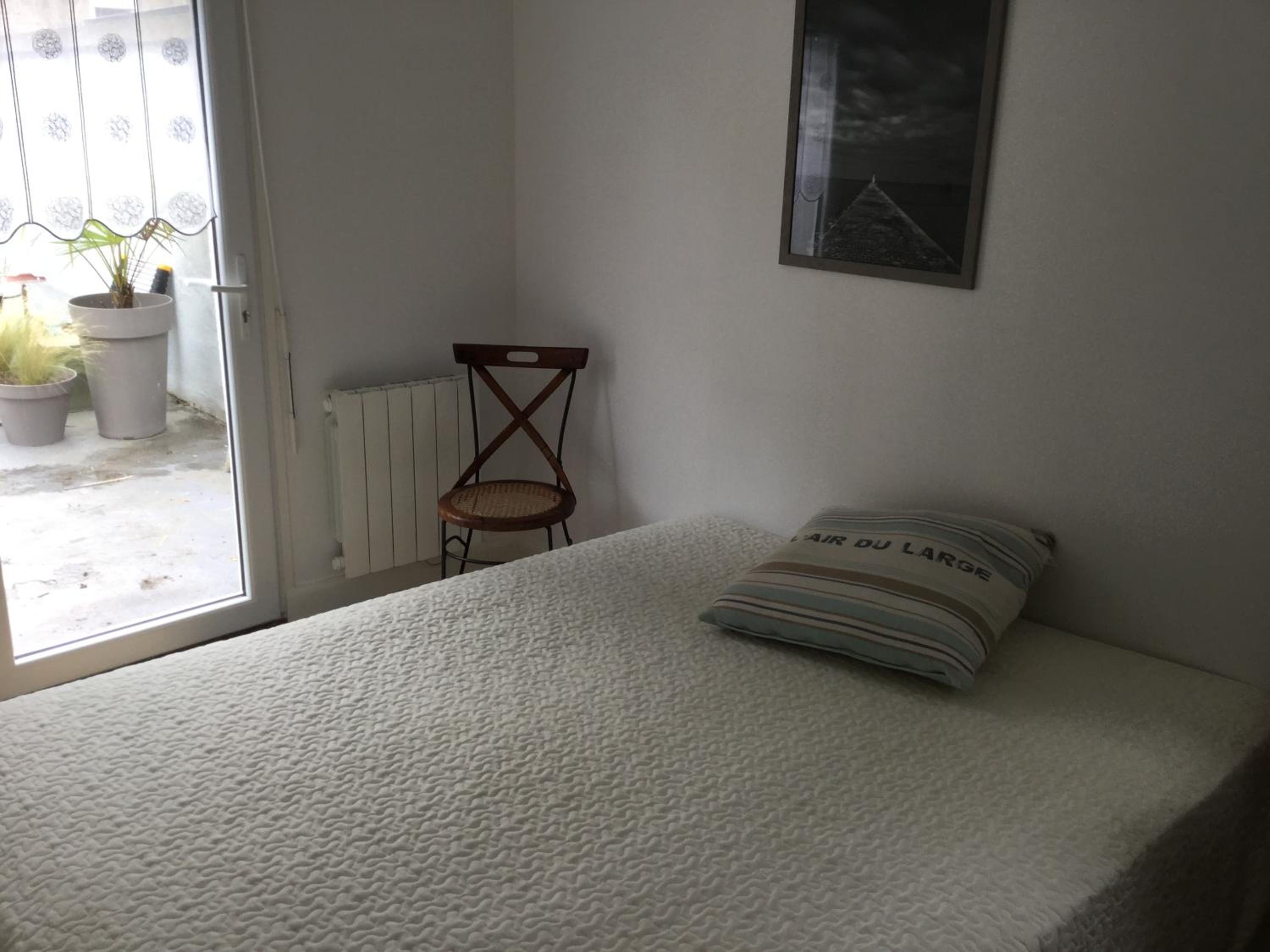 Two-Bedroom House photo 3
