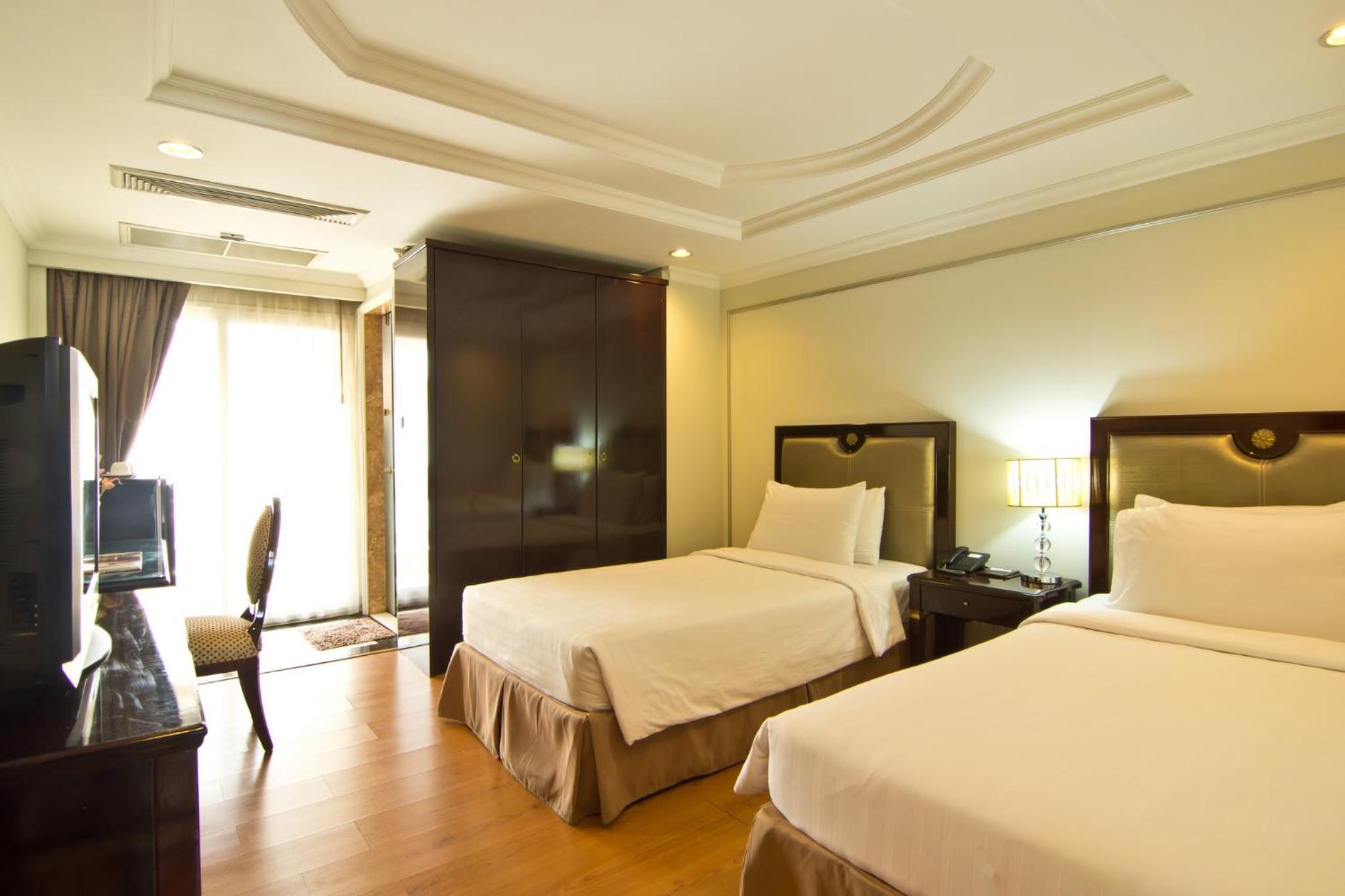Standard Twin Room - Photo 3