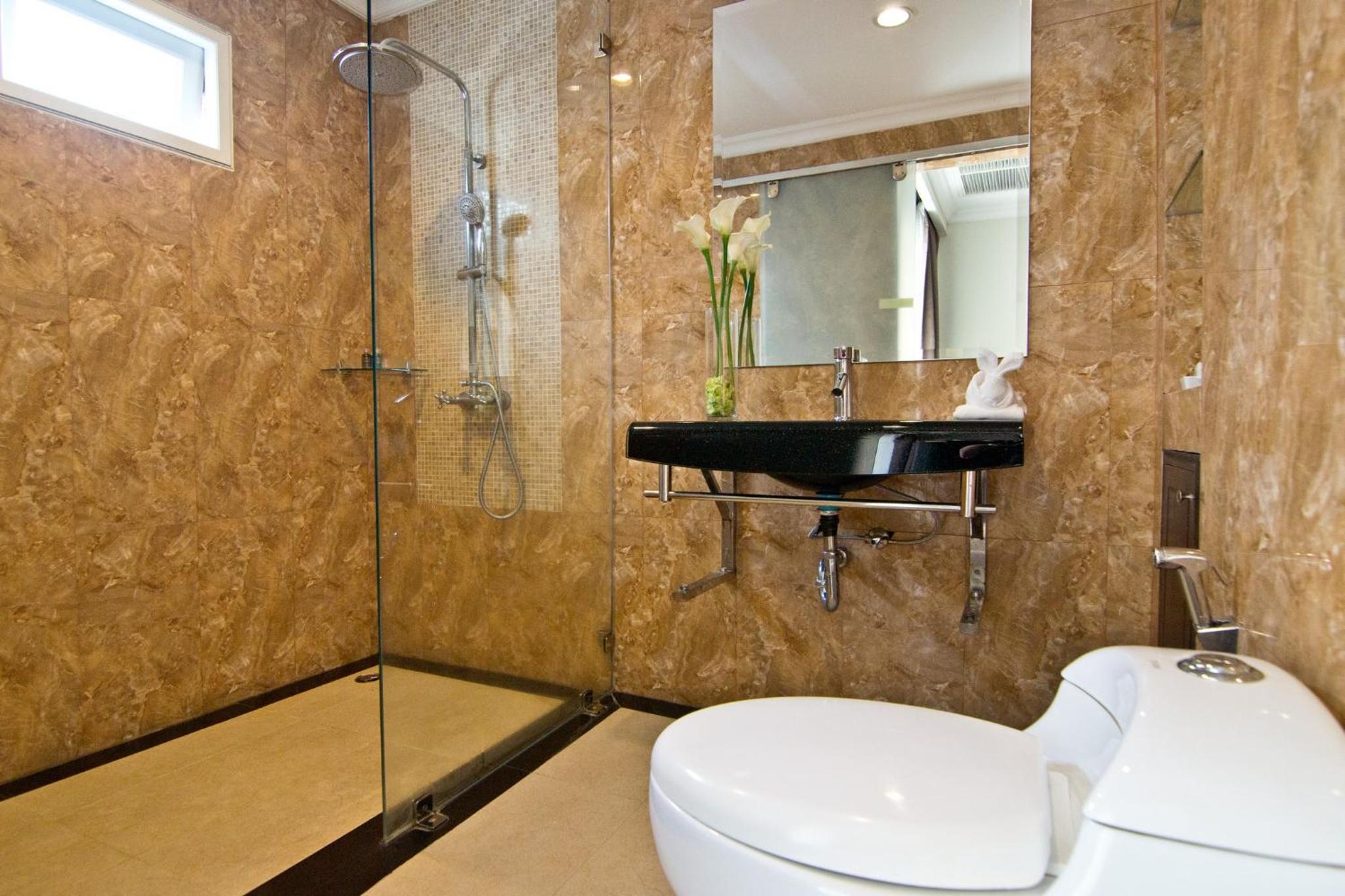 Standard Twin Room - Photo 7