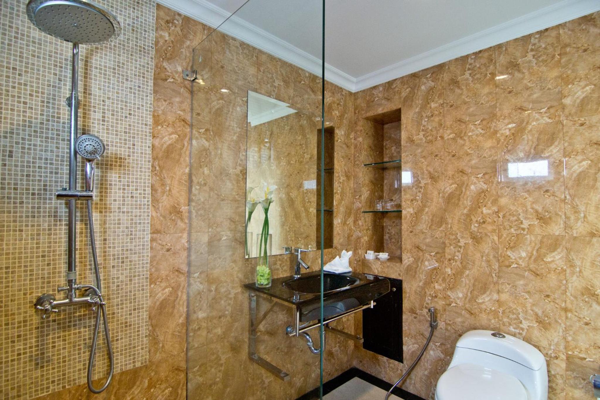 Standard Twin Room - Photo 8
