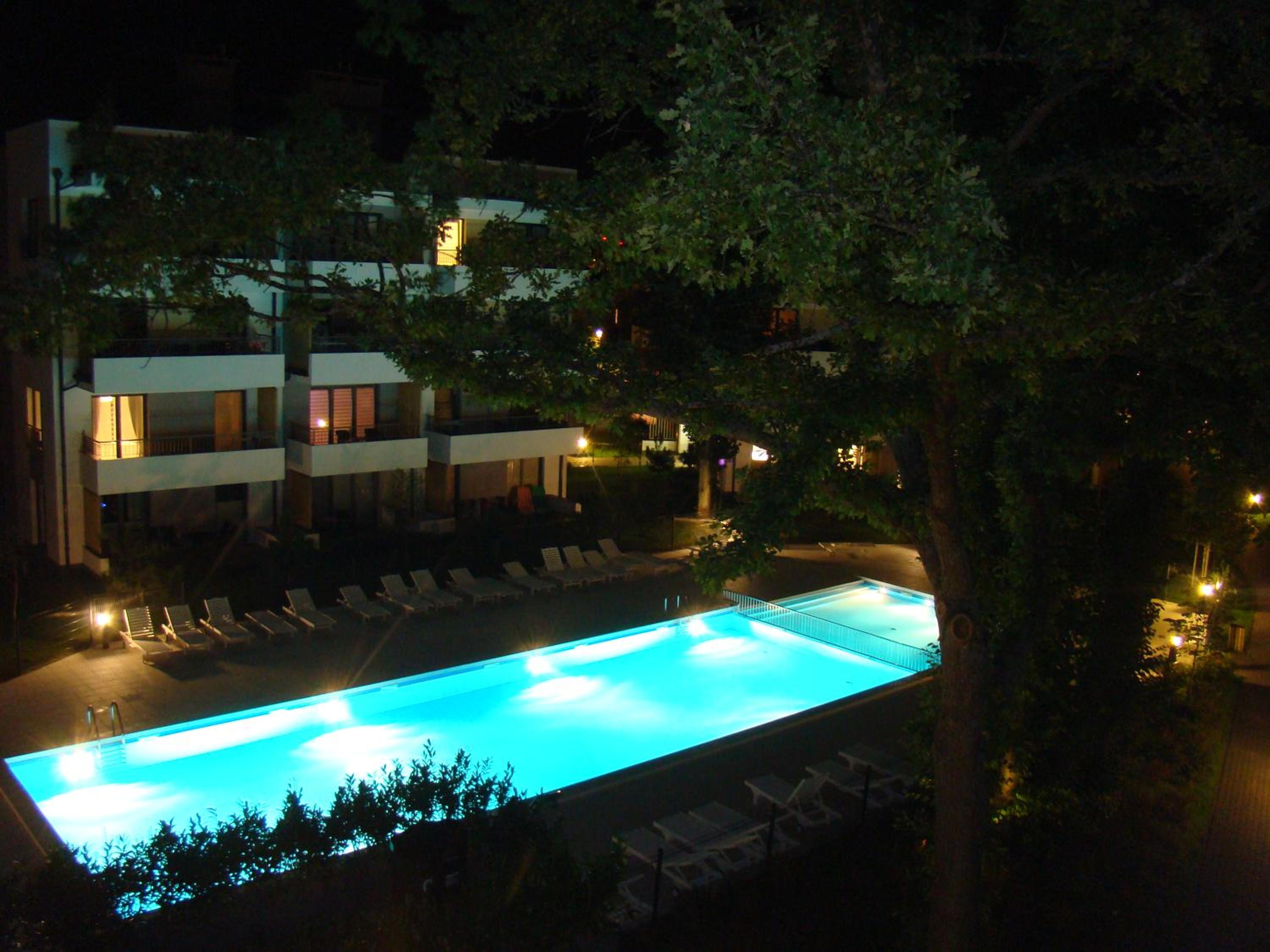 Apartment with Pool View  photo 3