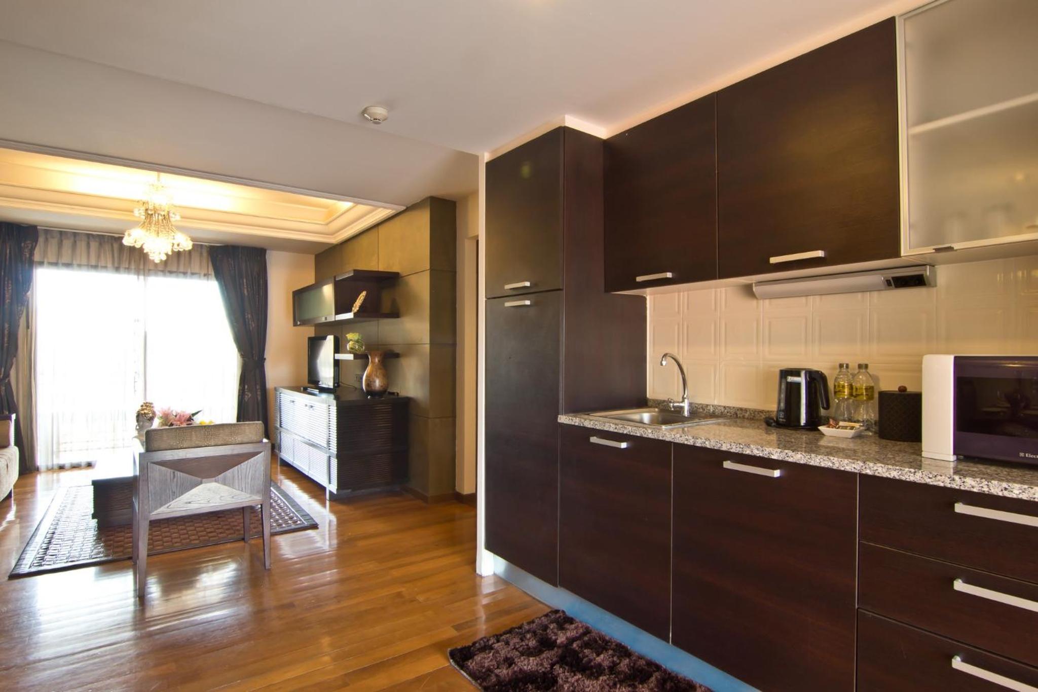 One-Bedroom Suite - Photo 14