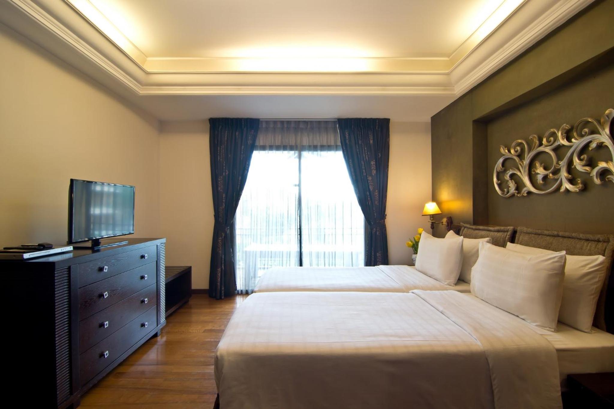 Two-Bedroom Mantra Suite - Photo 11