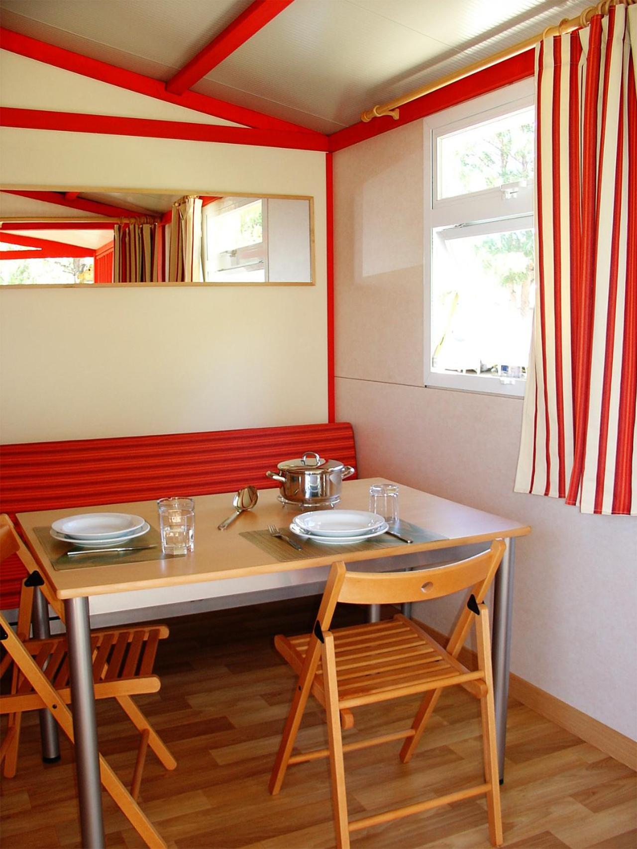 Bungalow (2 Adults) photo 2