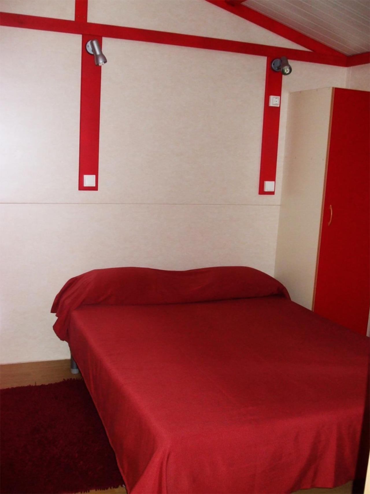 Bungalow (2 Adults)