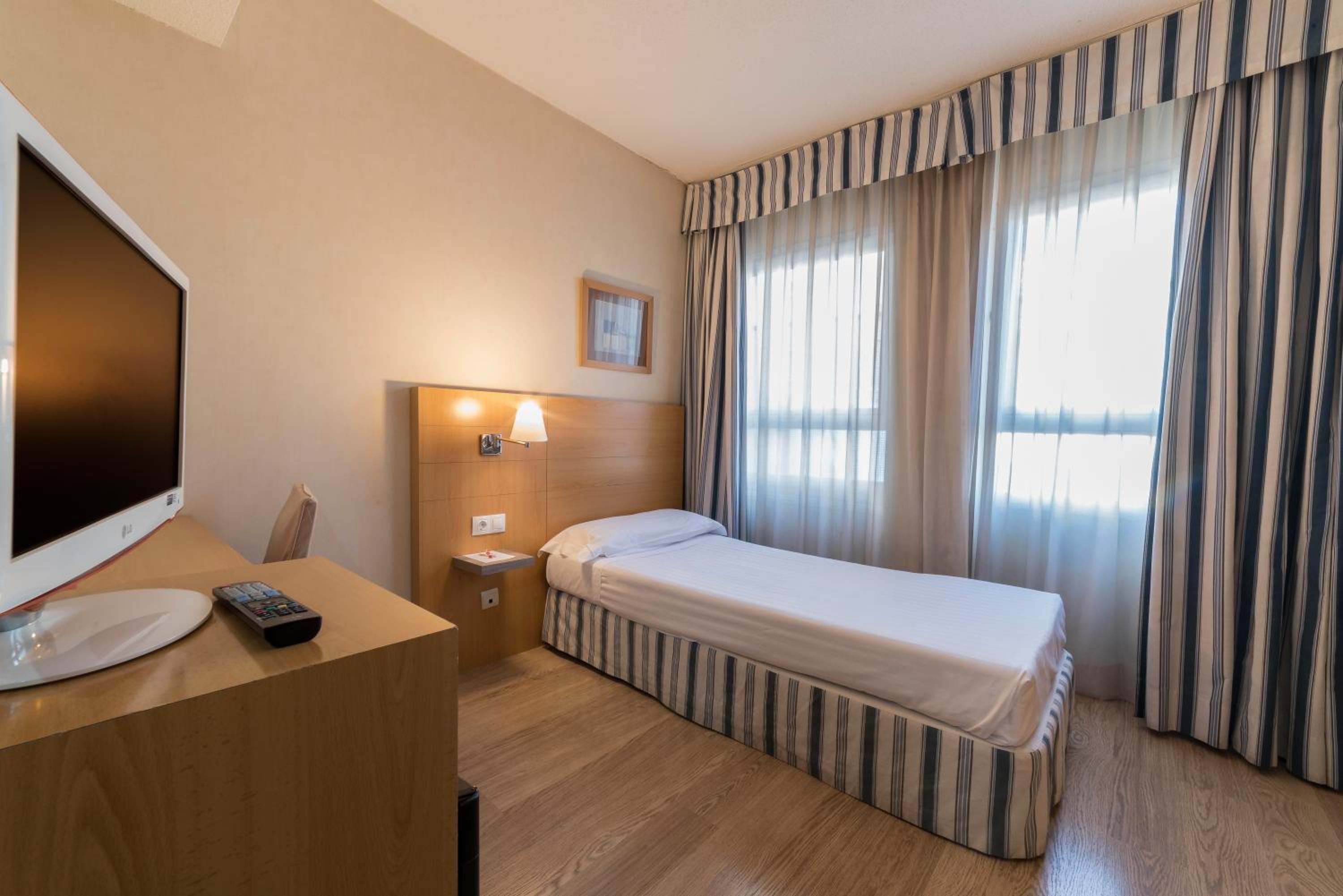 Single Room photo 2