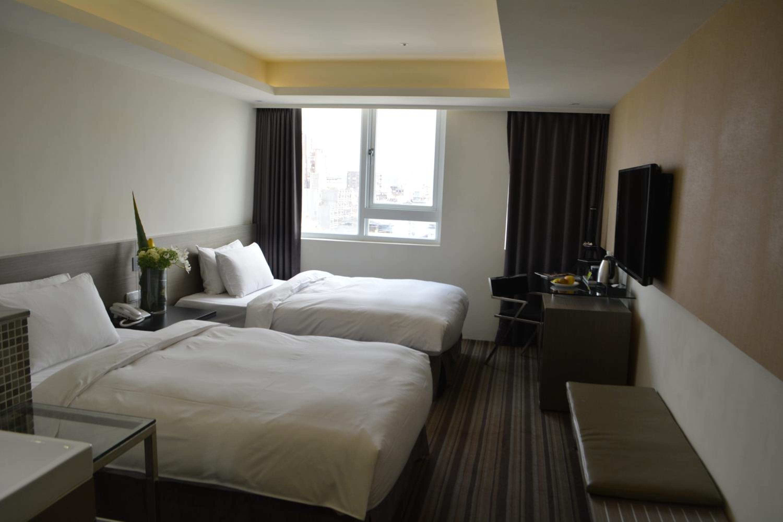 Standard Twin Room photo 3