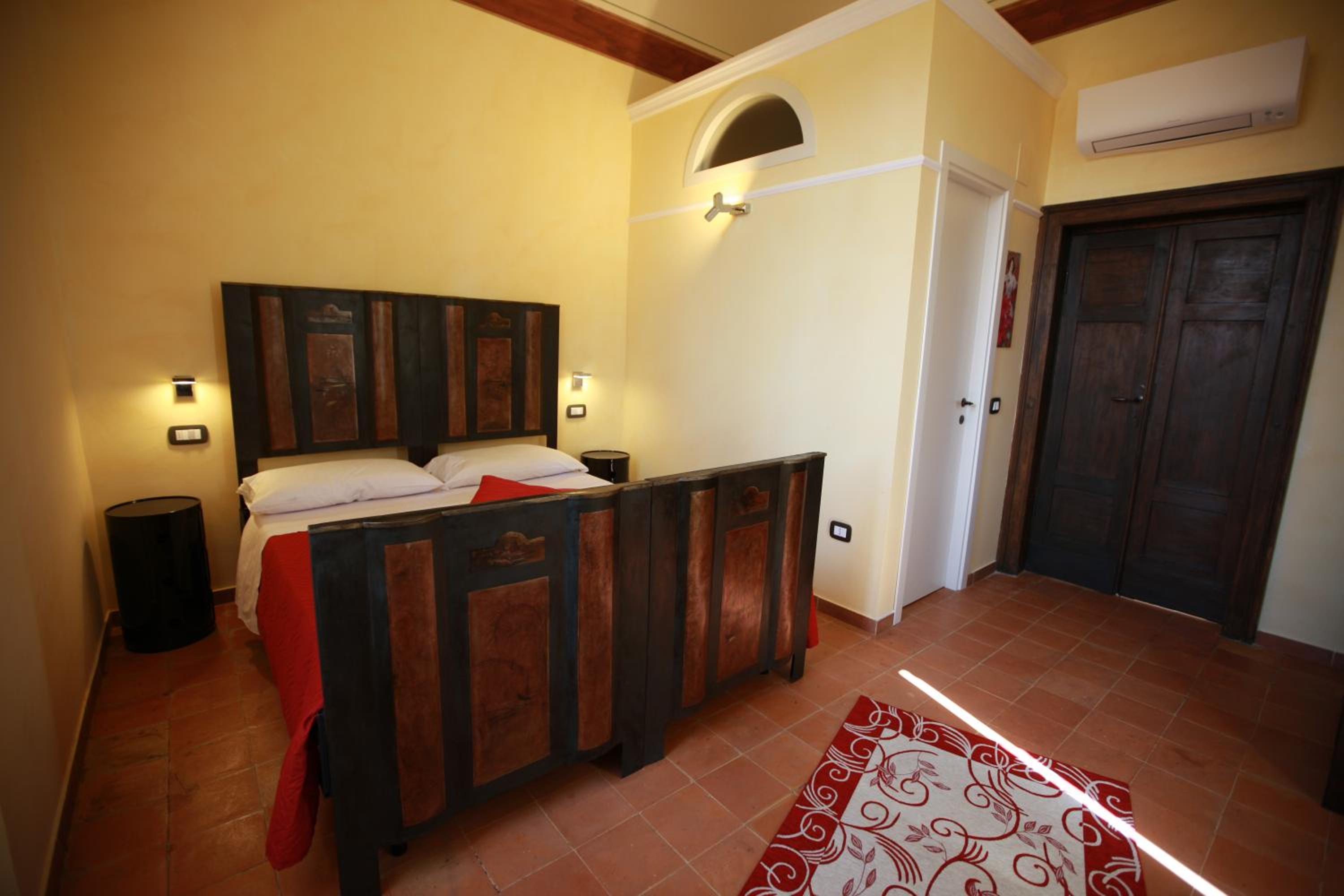 Deluxe Double Room with Balcony and Sea View photo 1