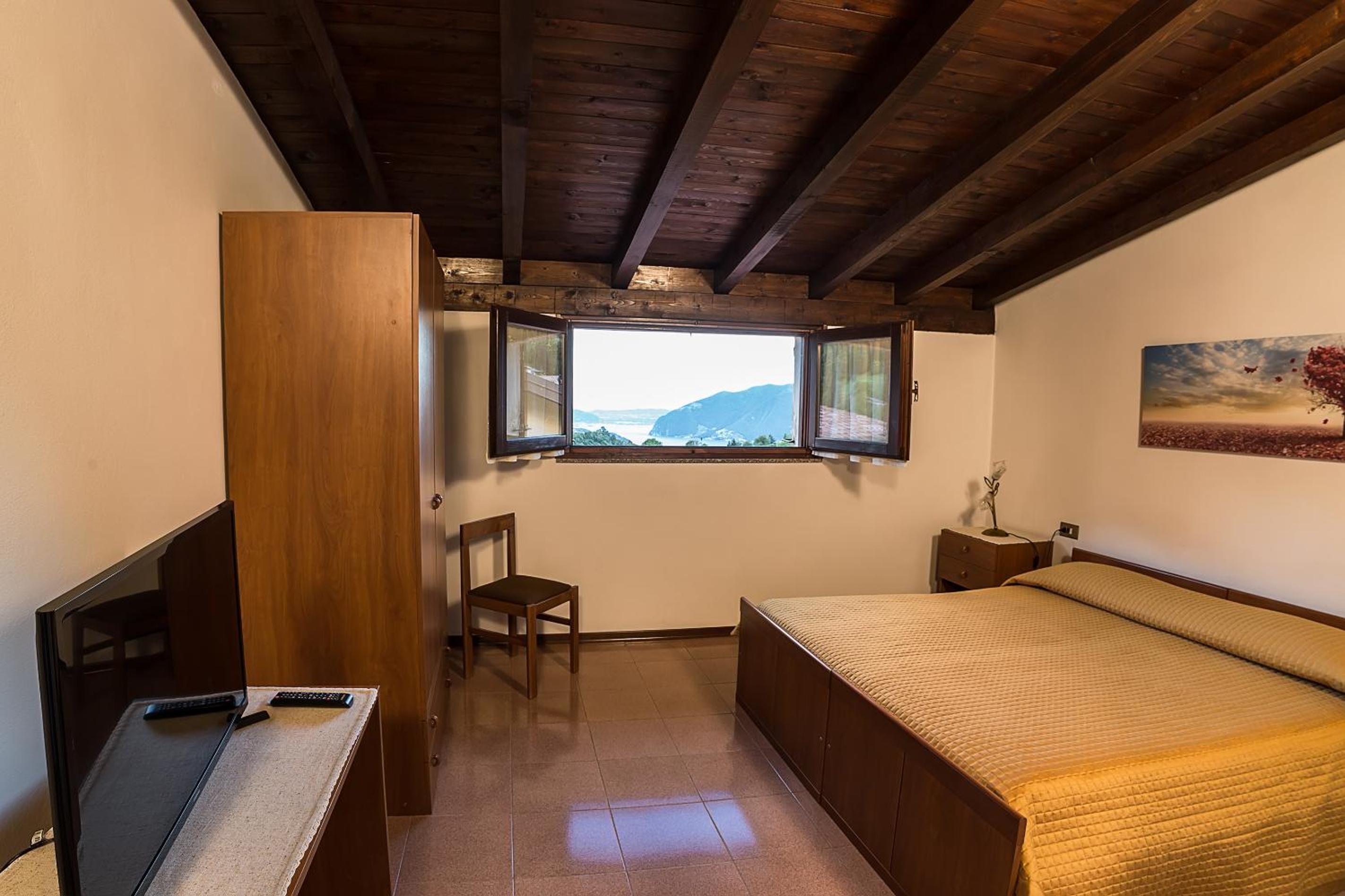 Double Room with Lake View photo 1