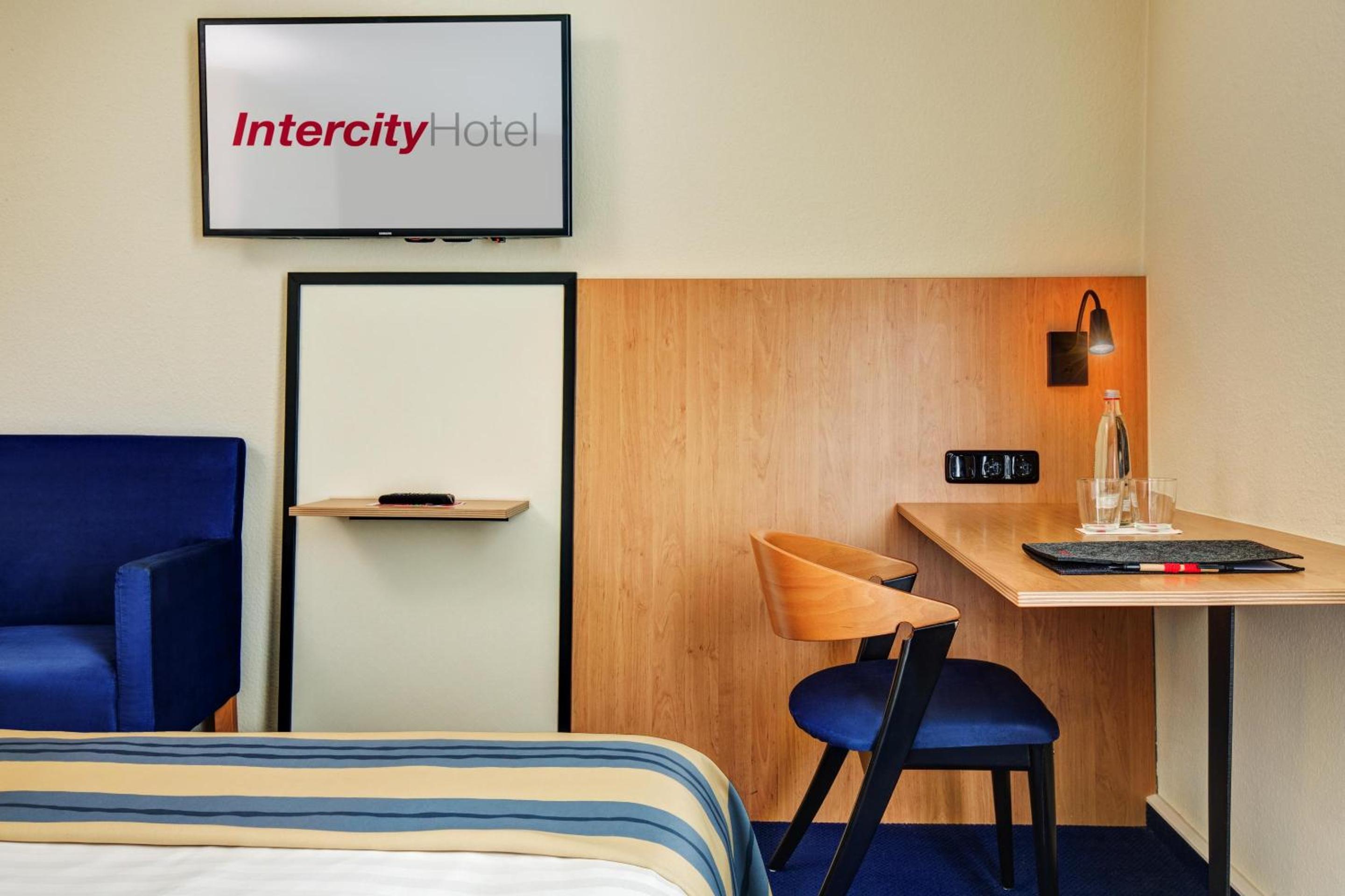 Business Twin Room - Photo 4