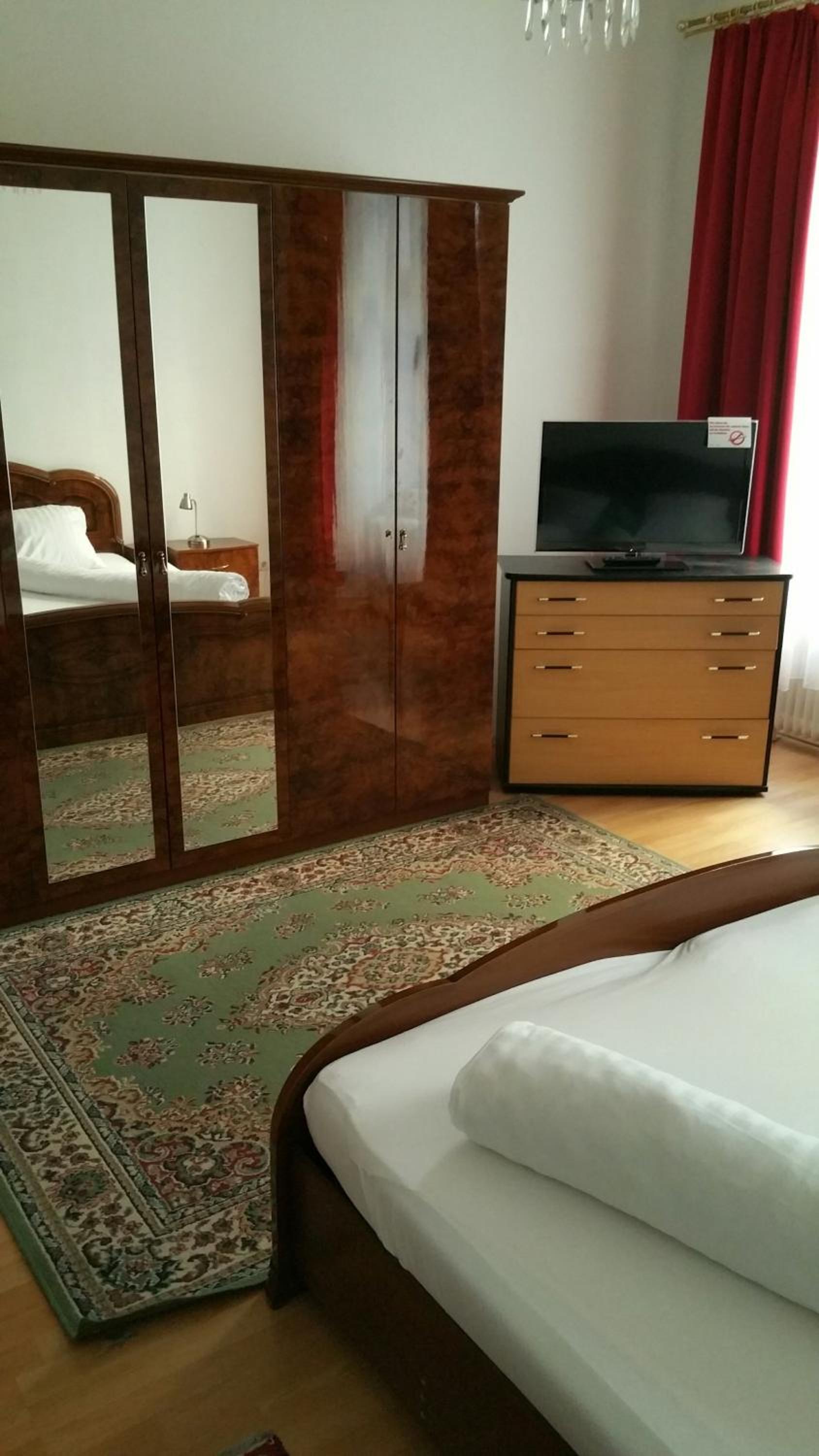 Apartment (4 Adults)