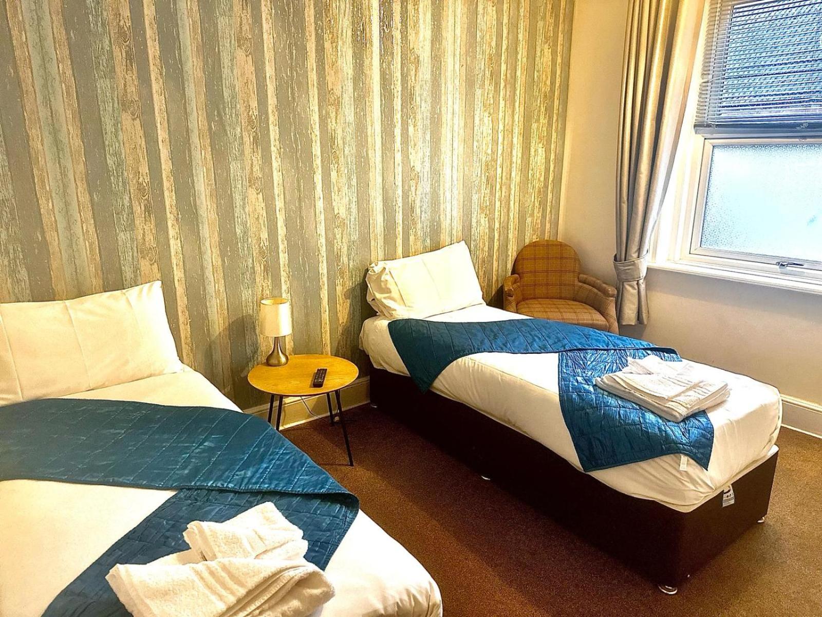 Double or Twin Room with Private Bathroom