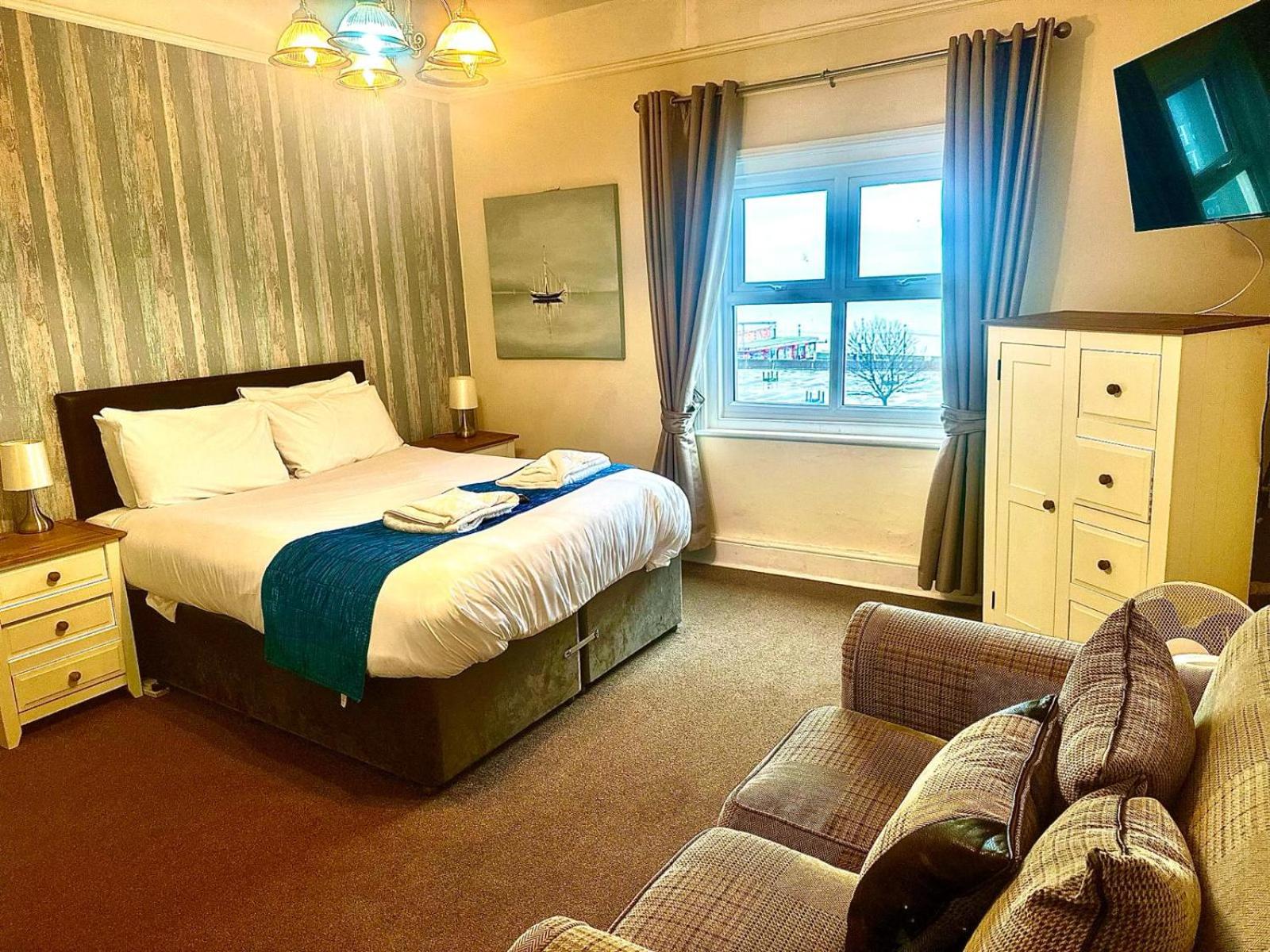 Triple Room with Sea View
