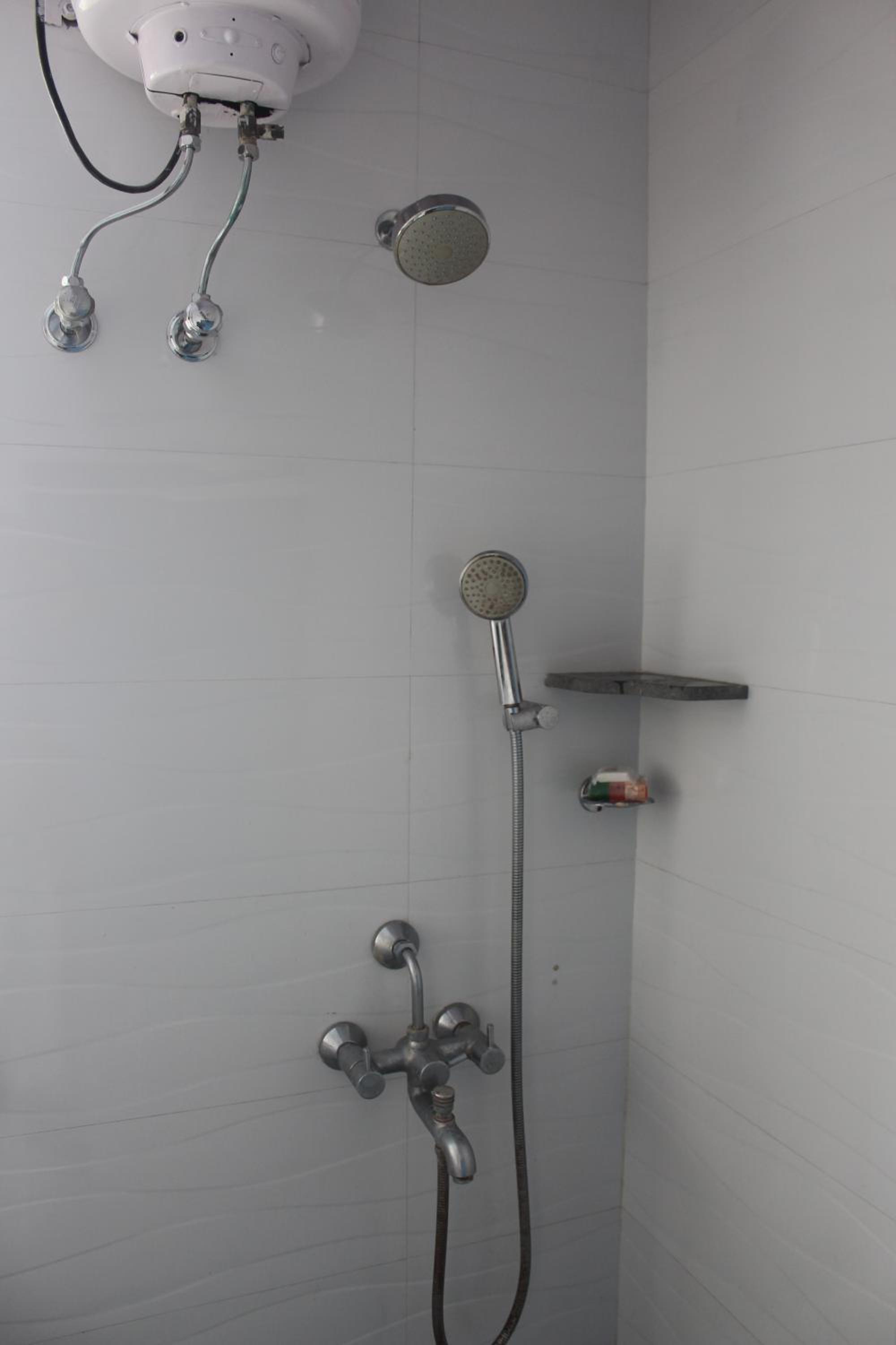Deluxe Double Room - Photo 37