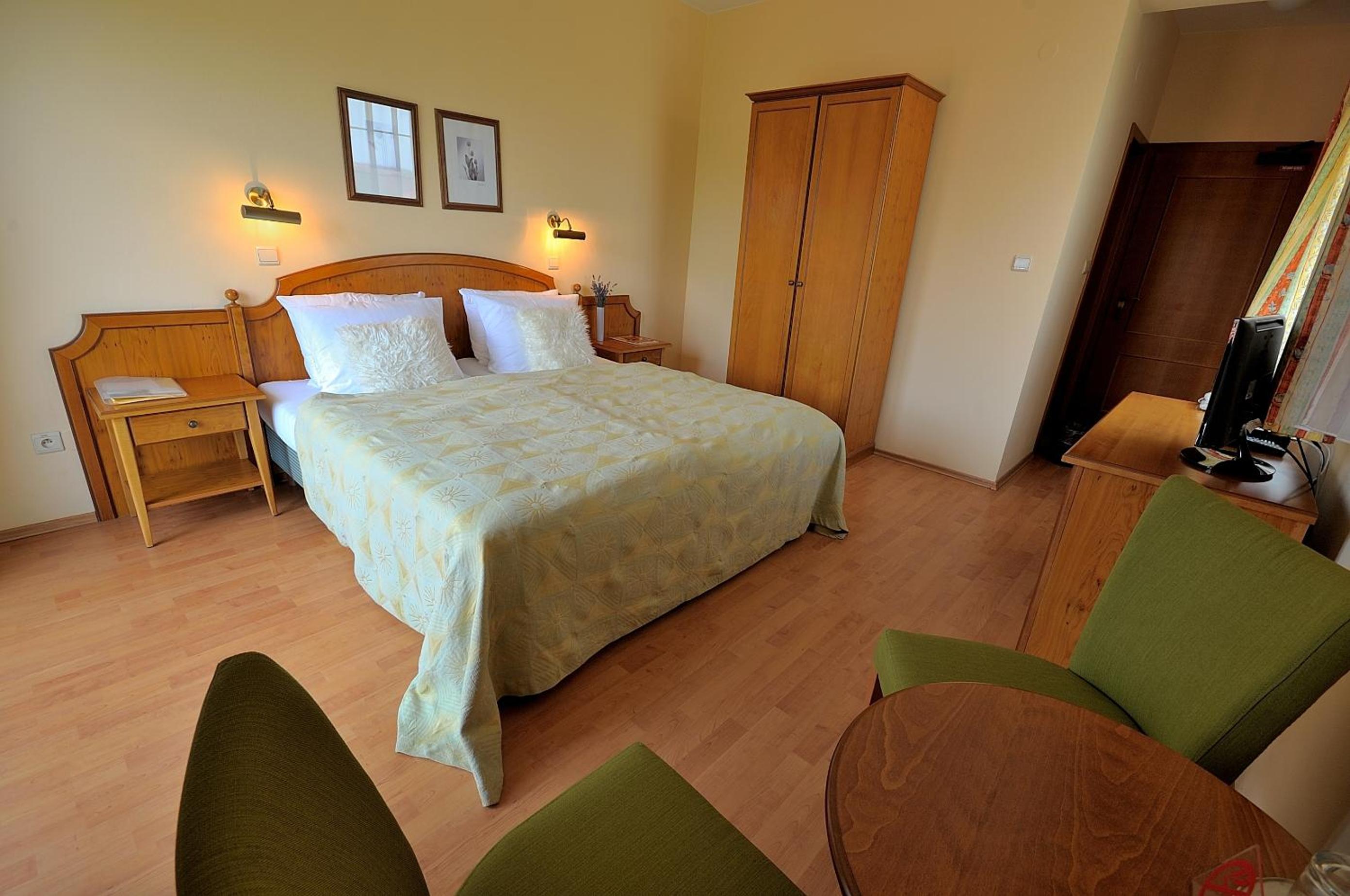 Double Room with free Spa Access - Photo 8