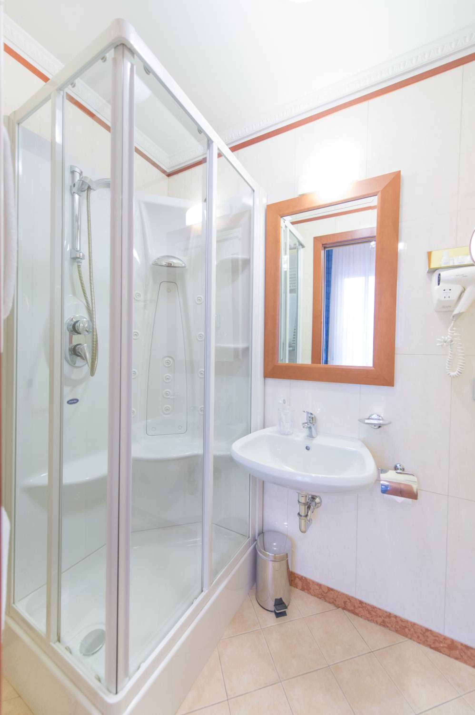 Basic Triple Room