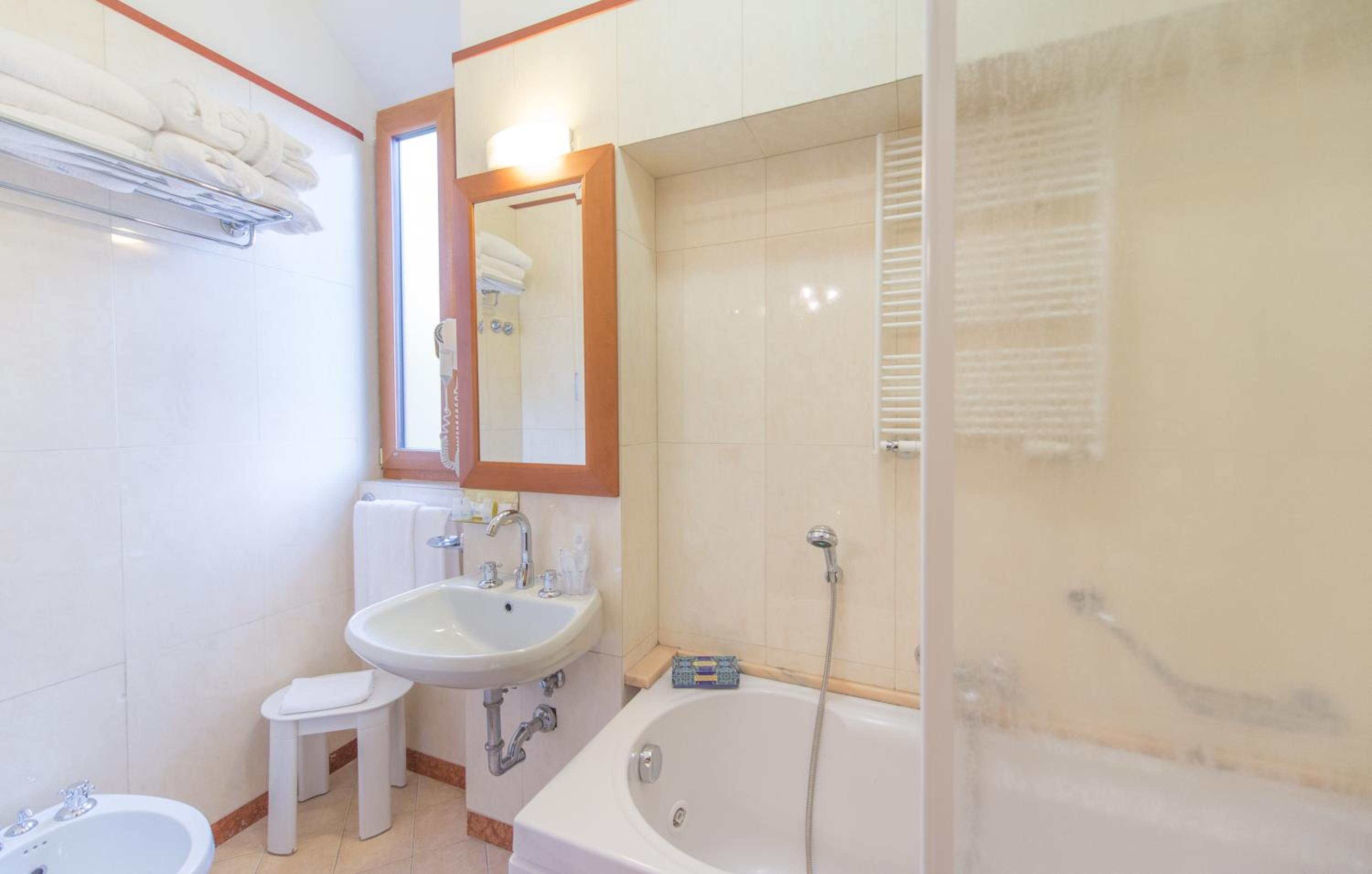 Basic Triple Room